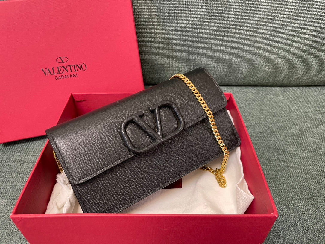 LuxluxHouse Best Quality Bags Valentino Women