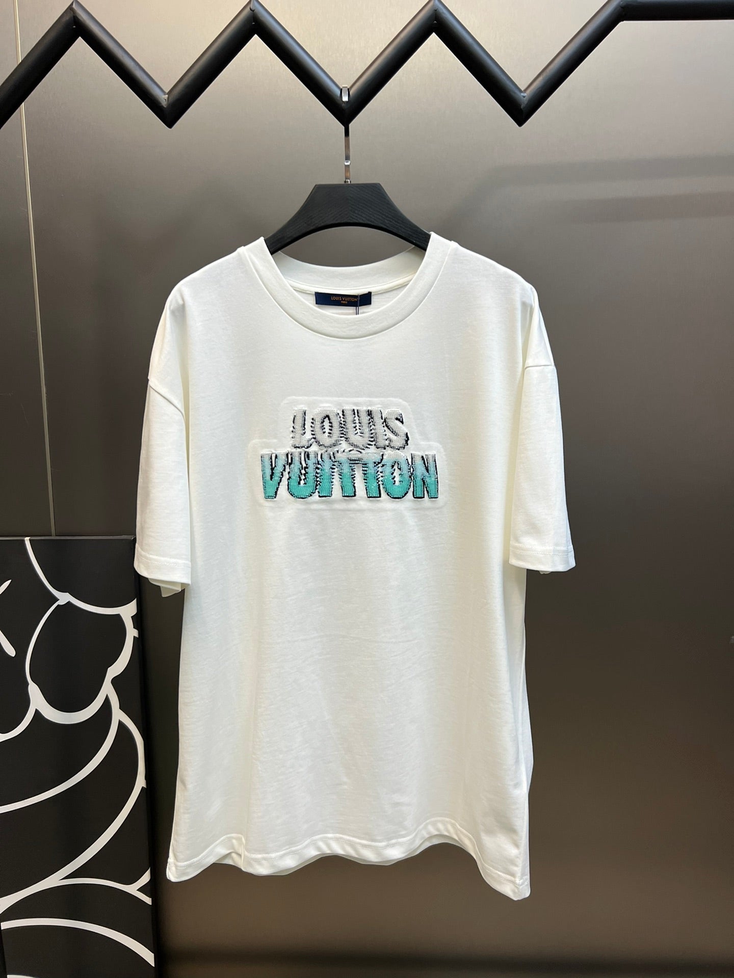 LuxluxHouse Louis Vuitton T-shirt NO.2