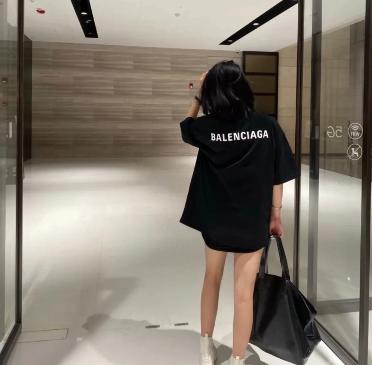 LuxluxHouse Best Quality Clothes Balenciaga T-shirt