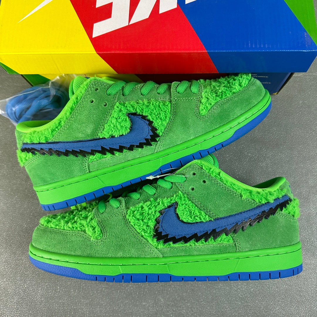 AY Batch-Nike Dunk SB Low "Green Bear"