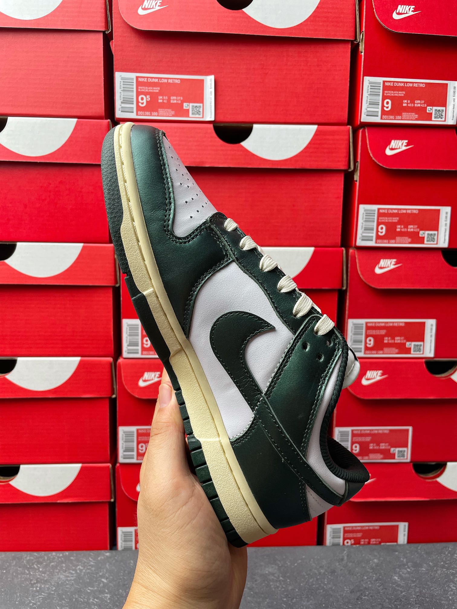 G Batch-Nike Dunk Low “Vintage Green”