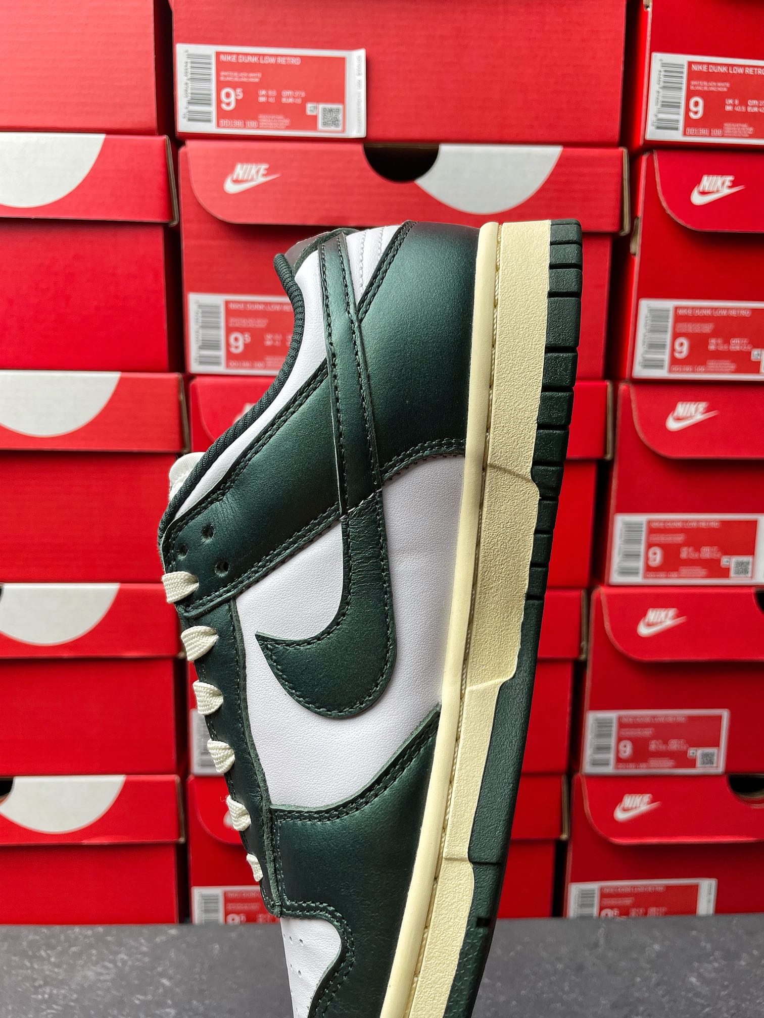 G Batch-Nike Dunk Low “Vintage Green”