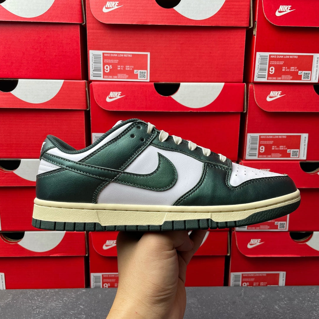 G Batch-Nike Dunk Low “Vintage Green”