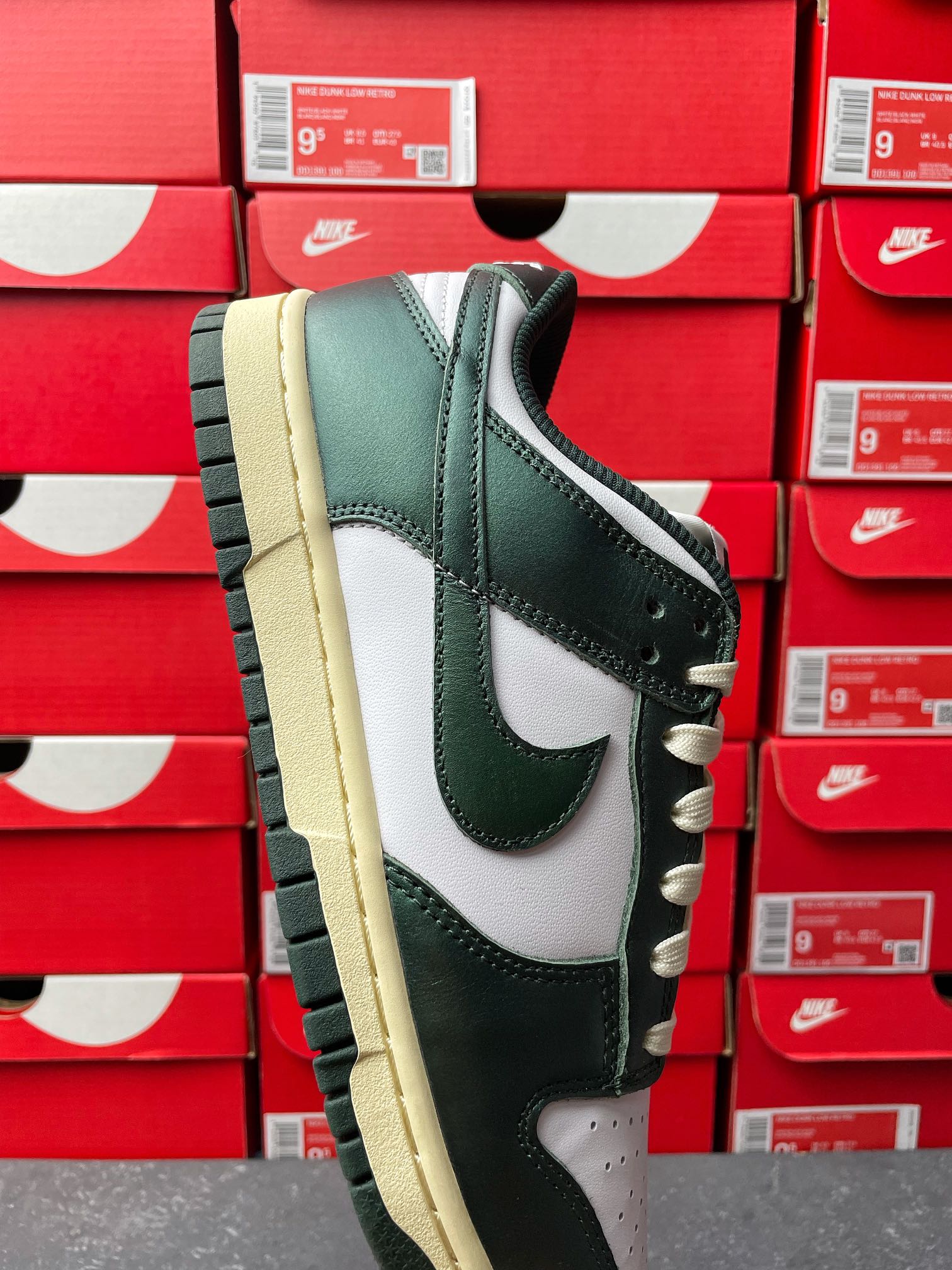 G Batch-Nike Dunk Low “Vintage Green”