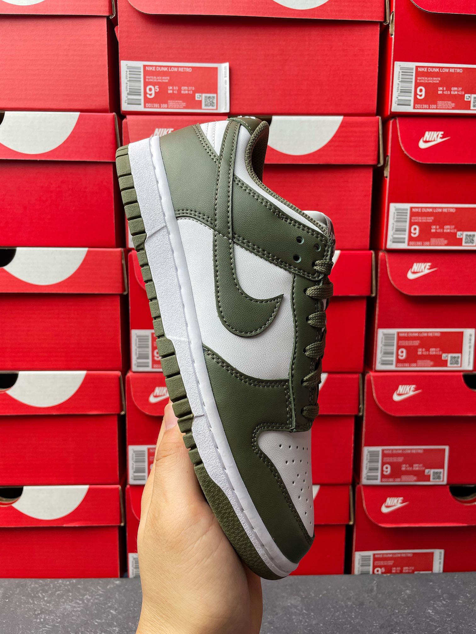 G Batch-Nike Dunk Low “Medium Olive”