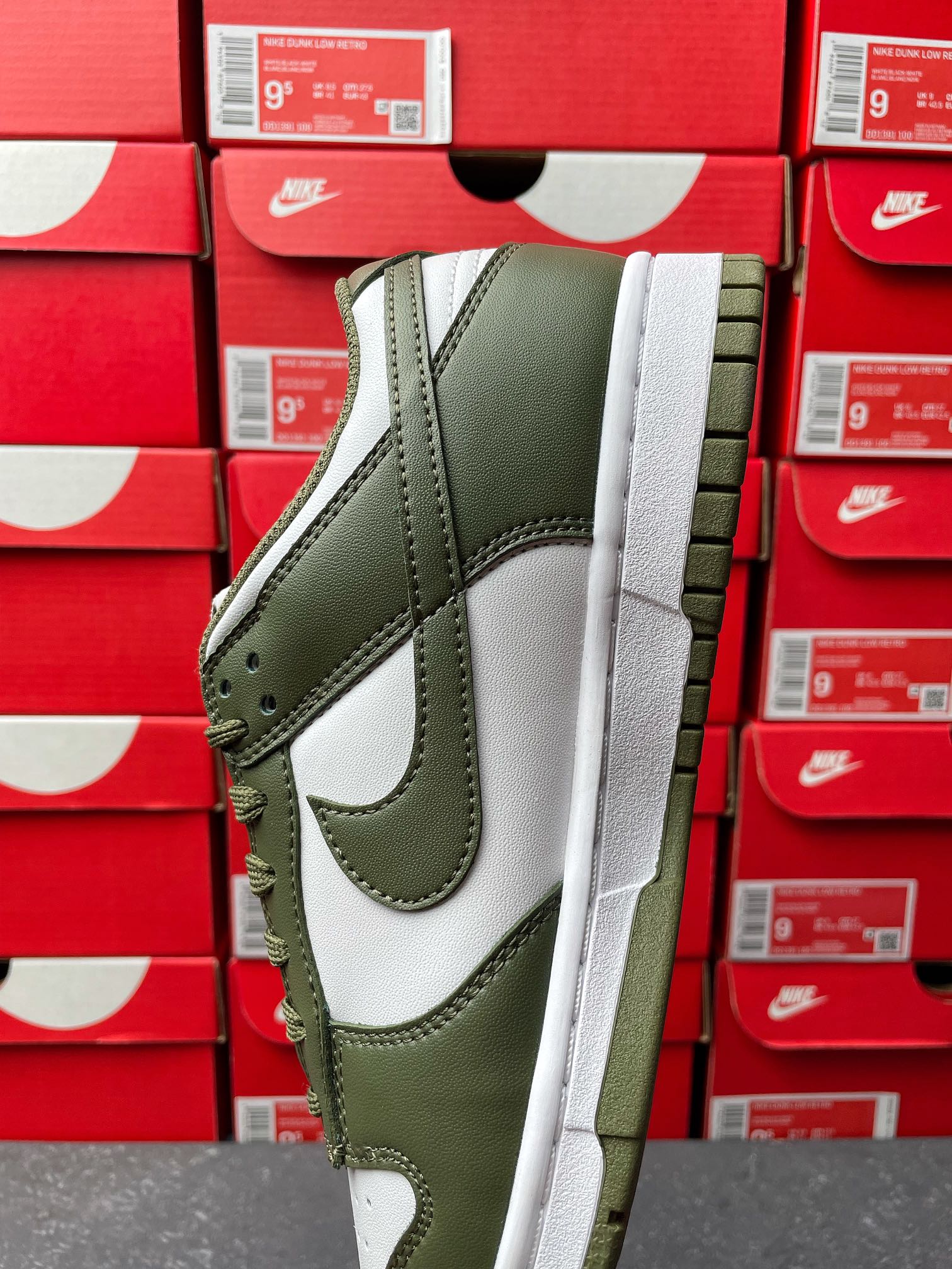 G Batch-Nike Dunk Low “Medium Olive”