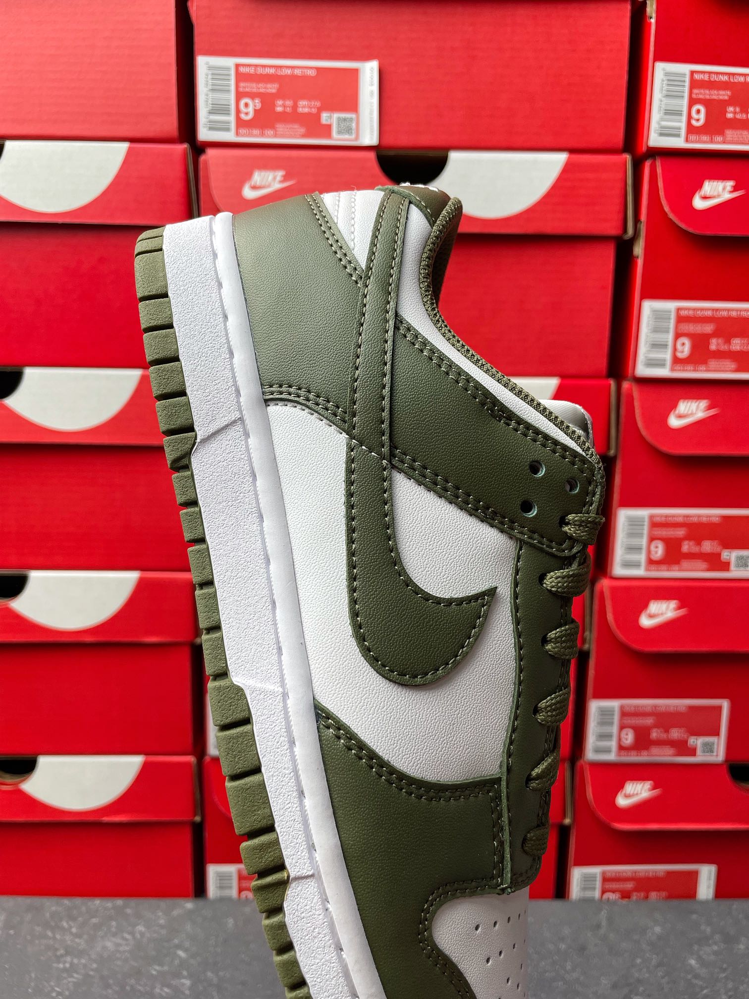 G Batch-Nike Dunk Low “Medium Olive”