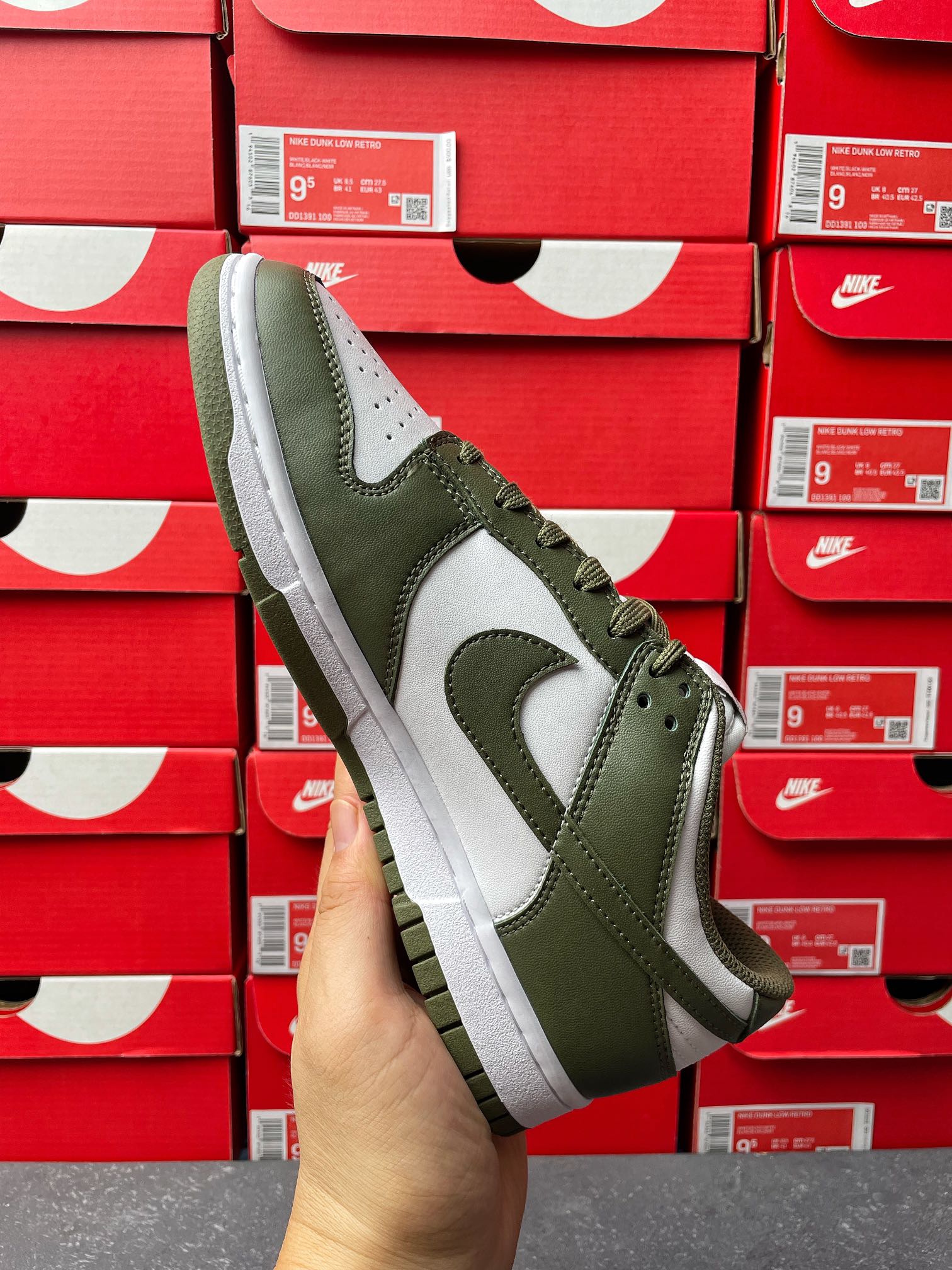 G Batch-Nike Dunk Low “Medium Olive”