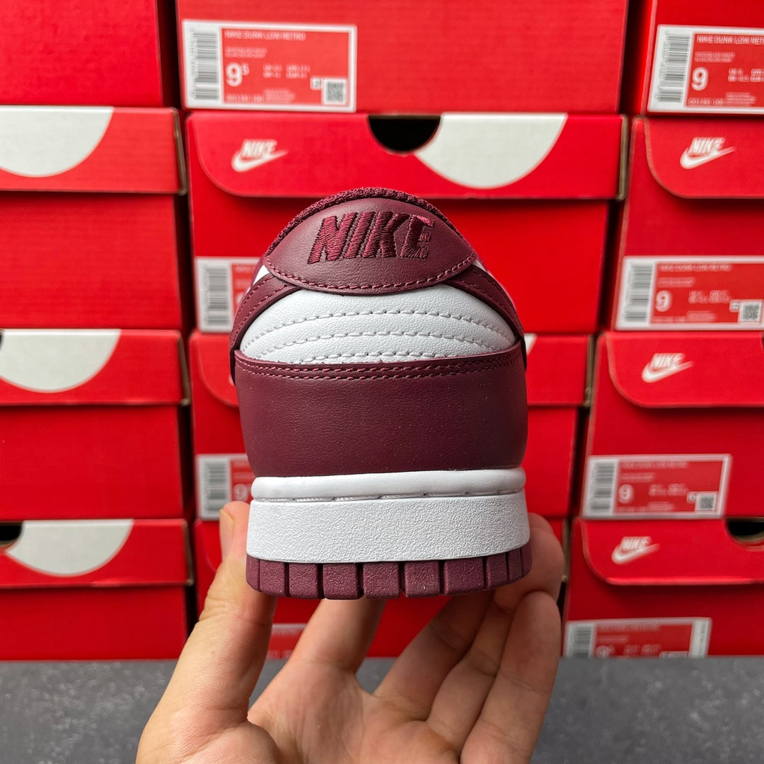 G Batch-Nike Dunk Low “Team Red”