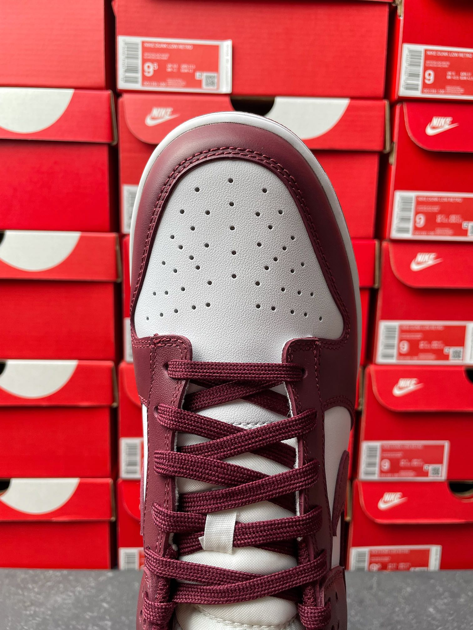 G Batch-Nike Dunk Low “Team Red”