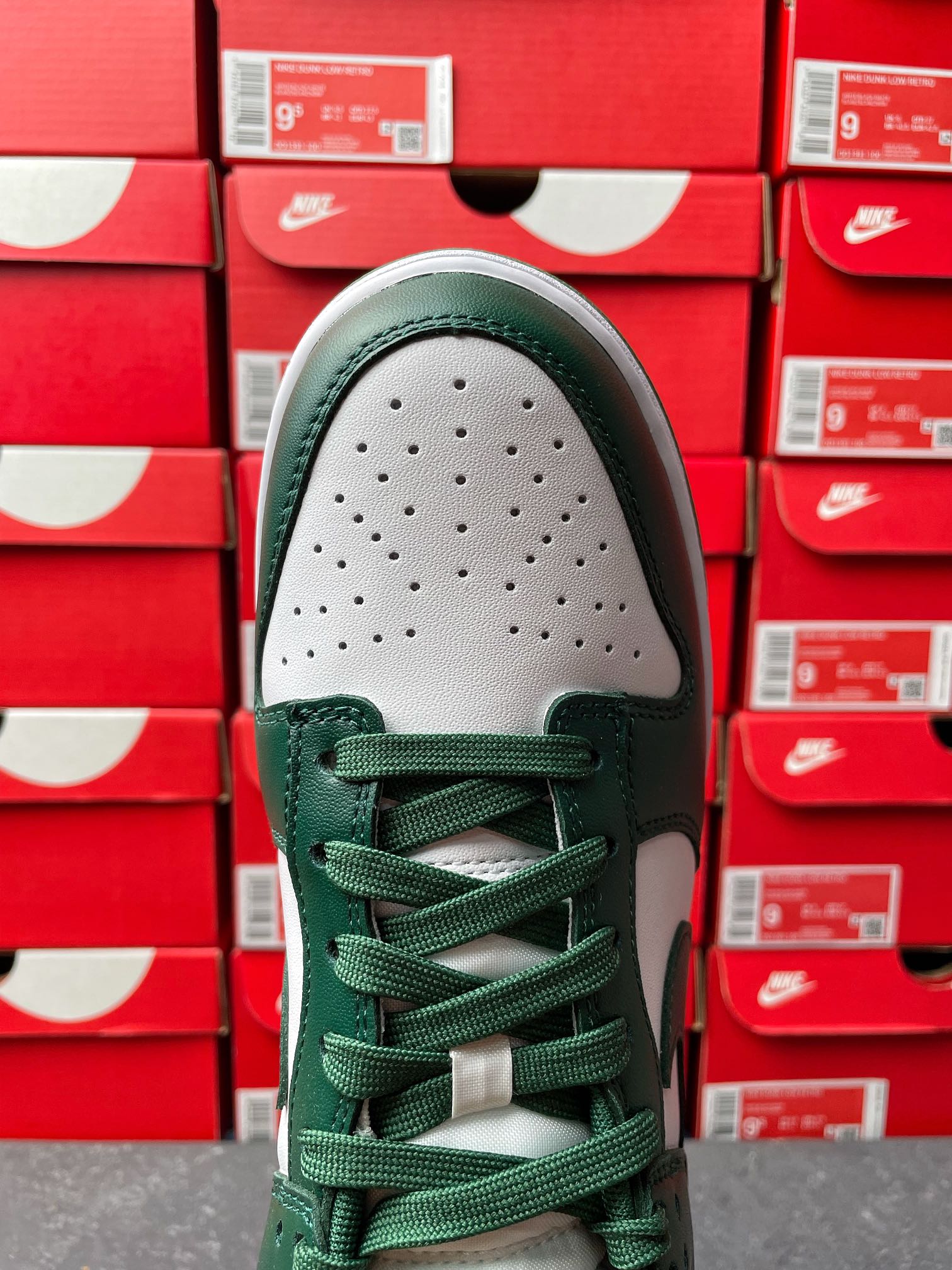 G Batch-Nike Dunk Low “Varsity Green”