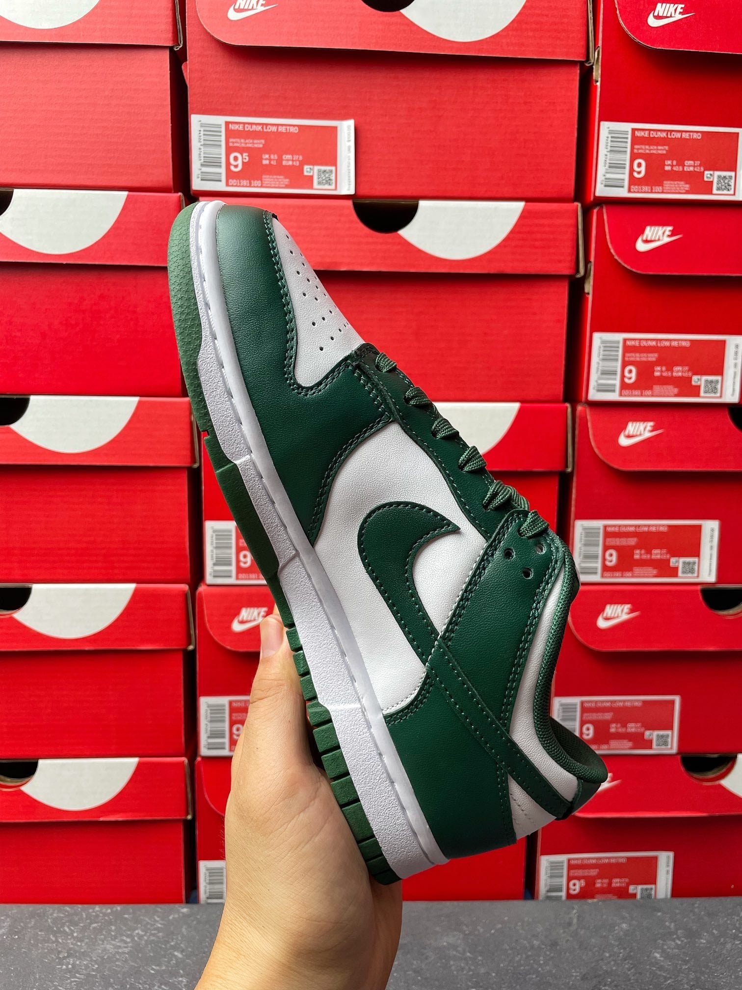 G Batch-Nike Dunk Low “Varsity Green”