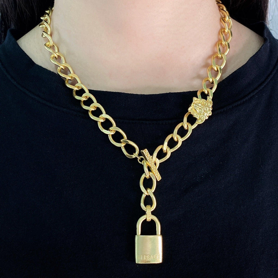 LuxluxHouse Best Quality Accessories Versace