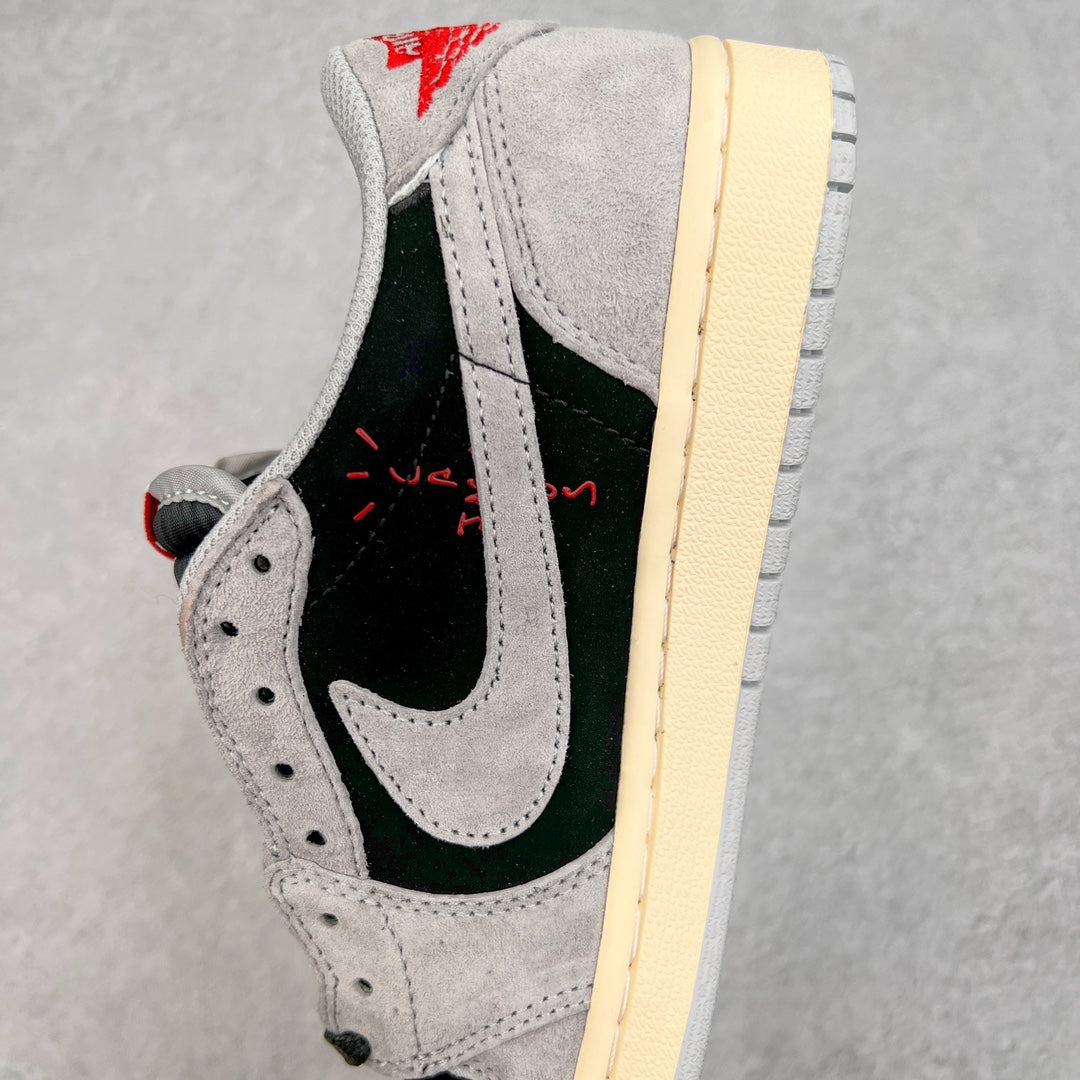 KZ Batch-Air Jordan 1  × Travis Scott “ Smoke gray”