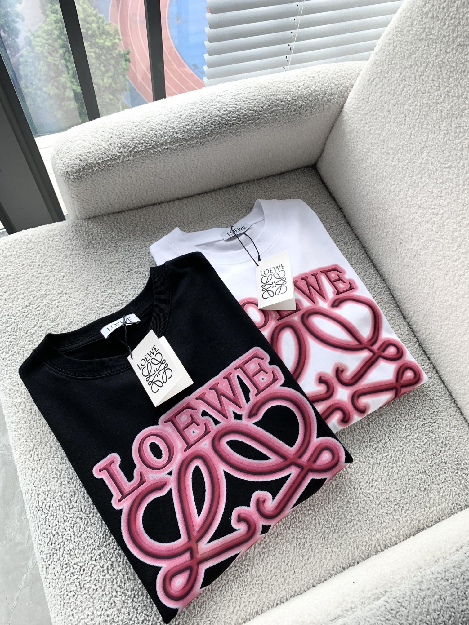 LuxluxHouse Best Quality Clothes T-shirt Loewe