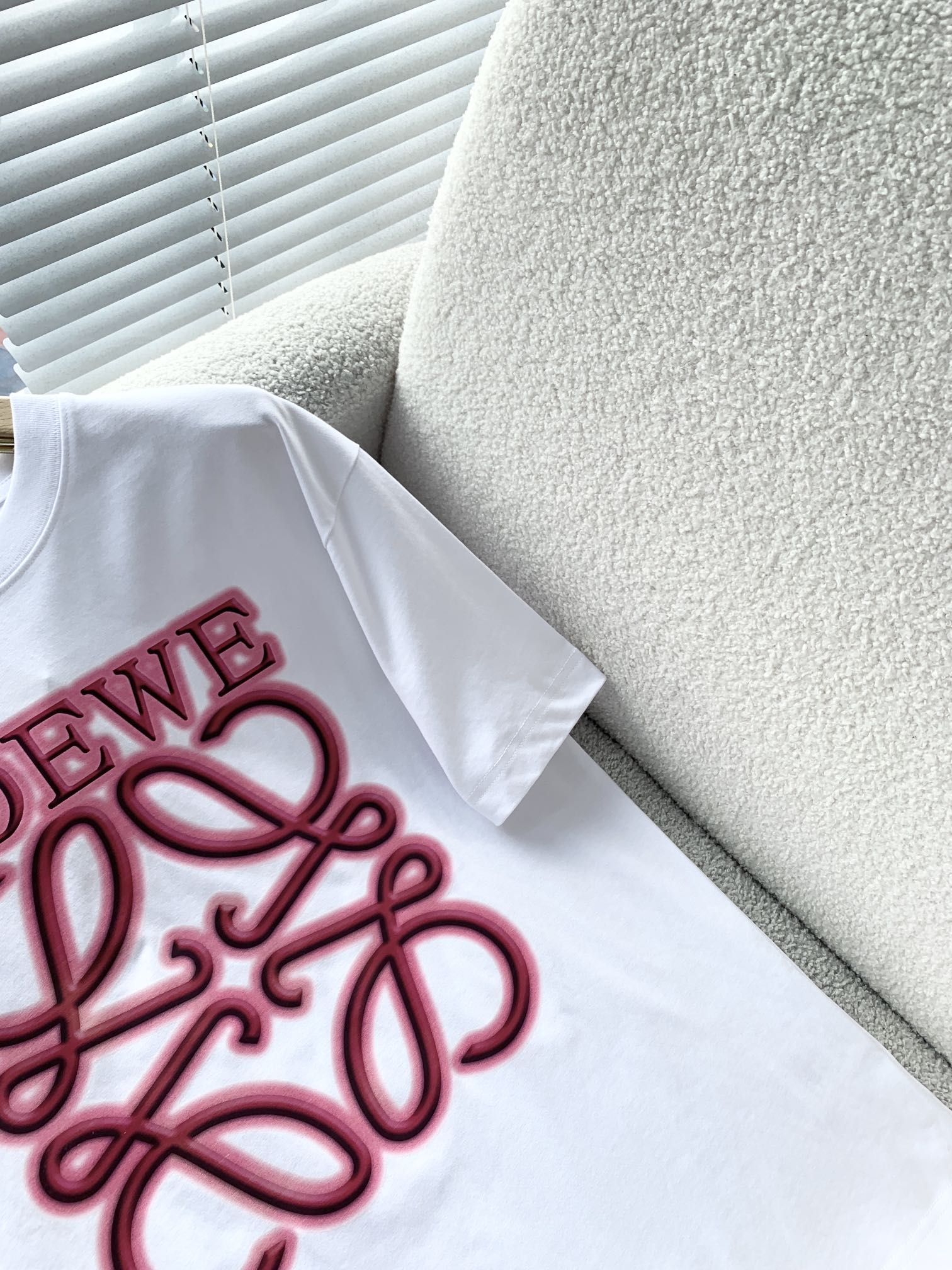 LuxluxHouse Best Quality Clothes T-shirt Loewe