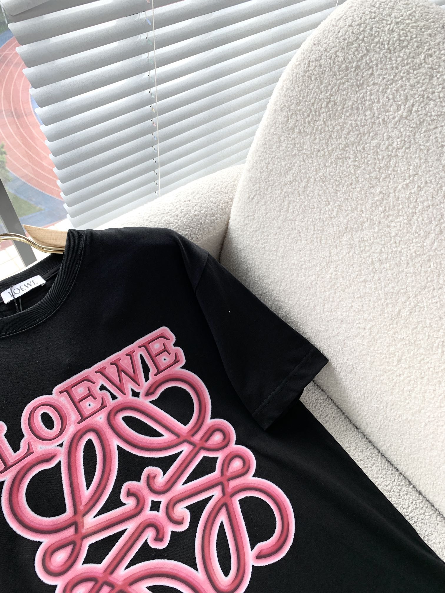 LuxluxHouse Best Quality Clothes T-shirt Loewe