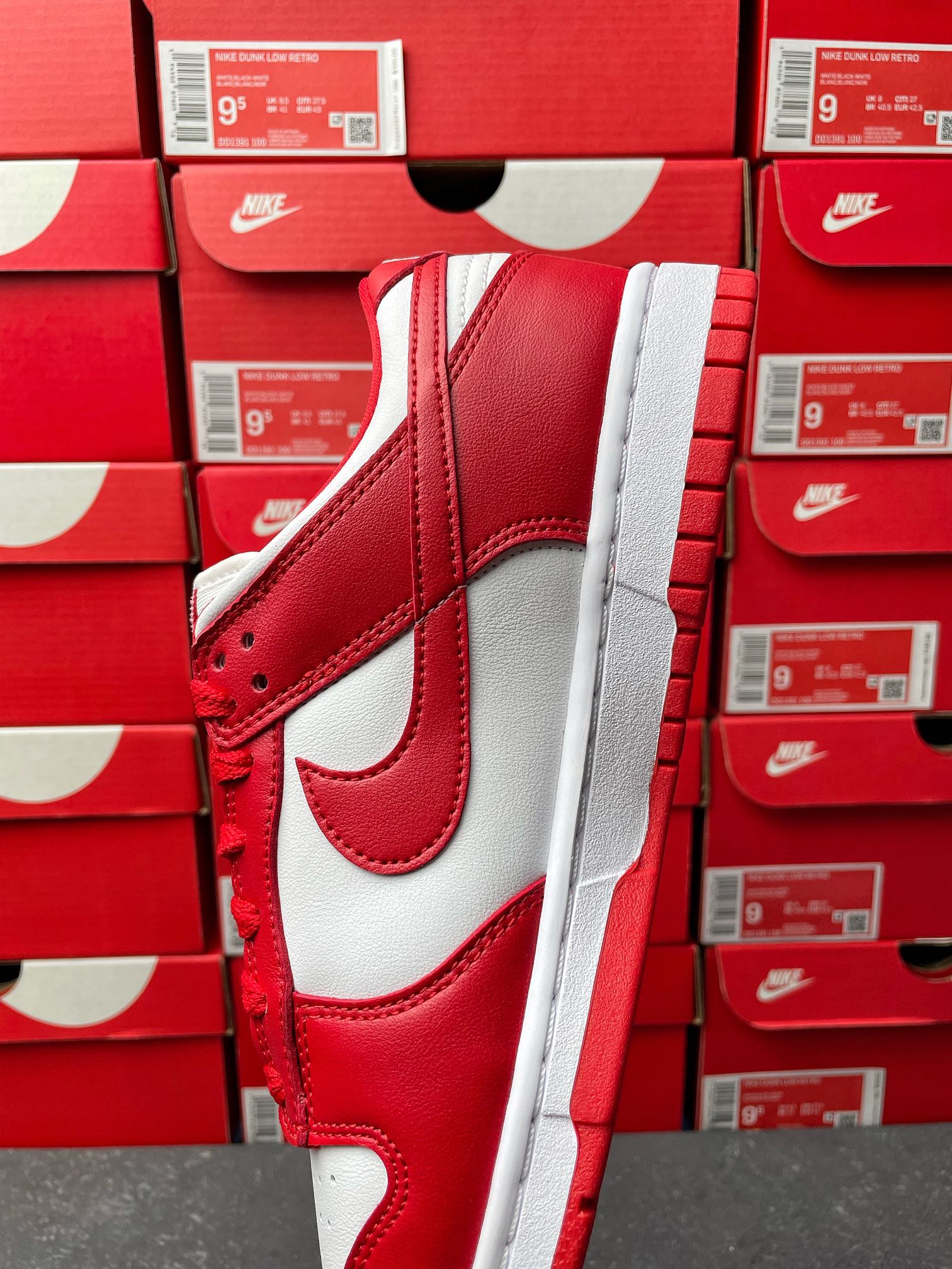 G Batch-Nike Dunk Low “University Red”