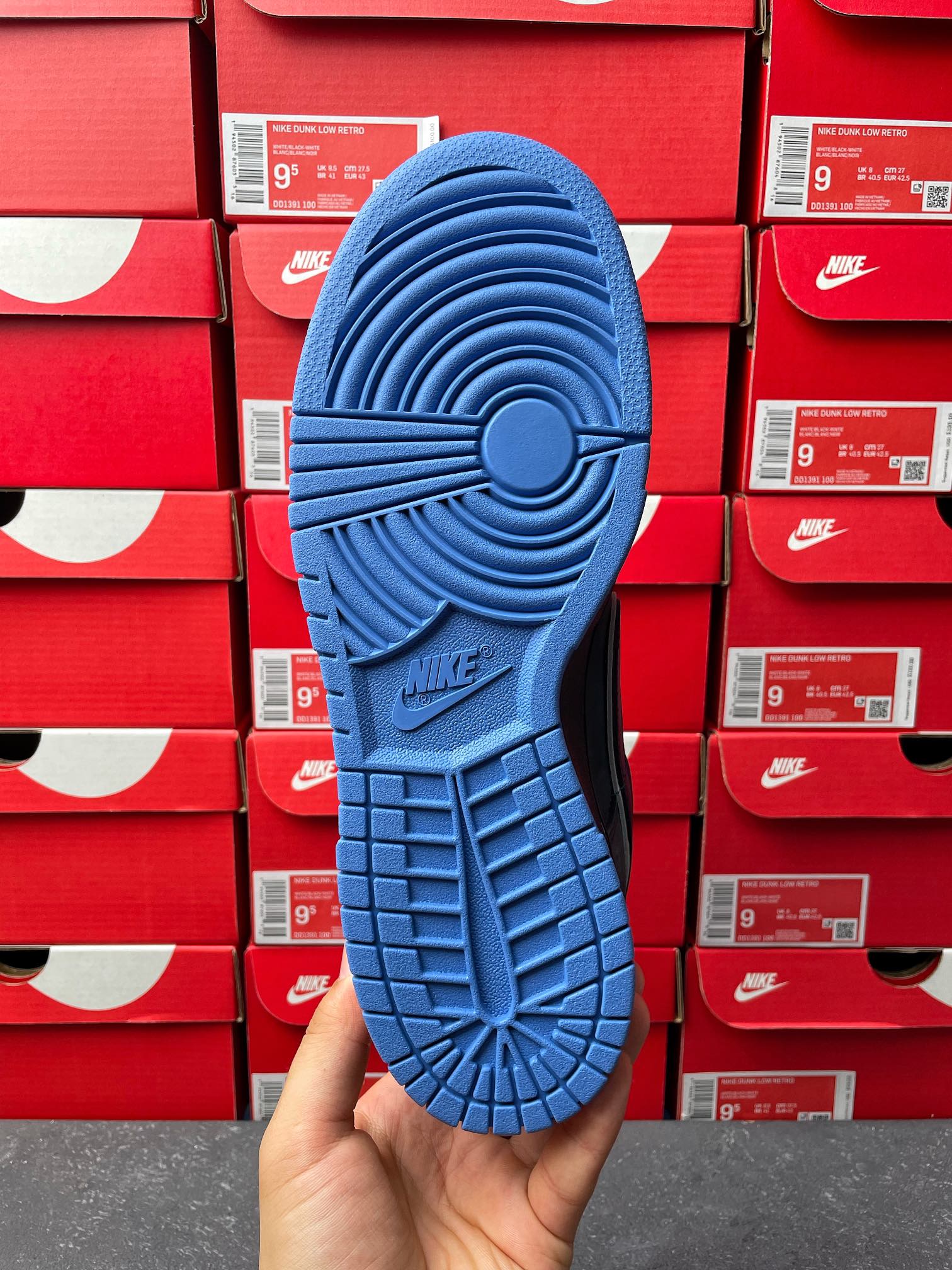 S2 Batch-Concepts x NK SB Dunk Low "Blue Lobster"