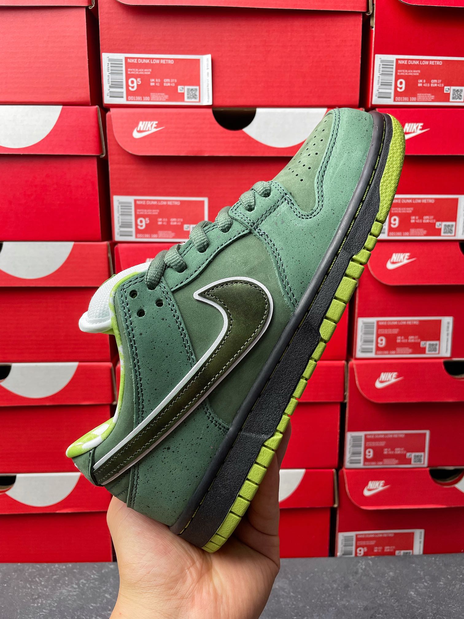 S2 Batch-Concepts x NK SB Dunk Low "Green Lobster"