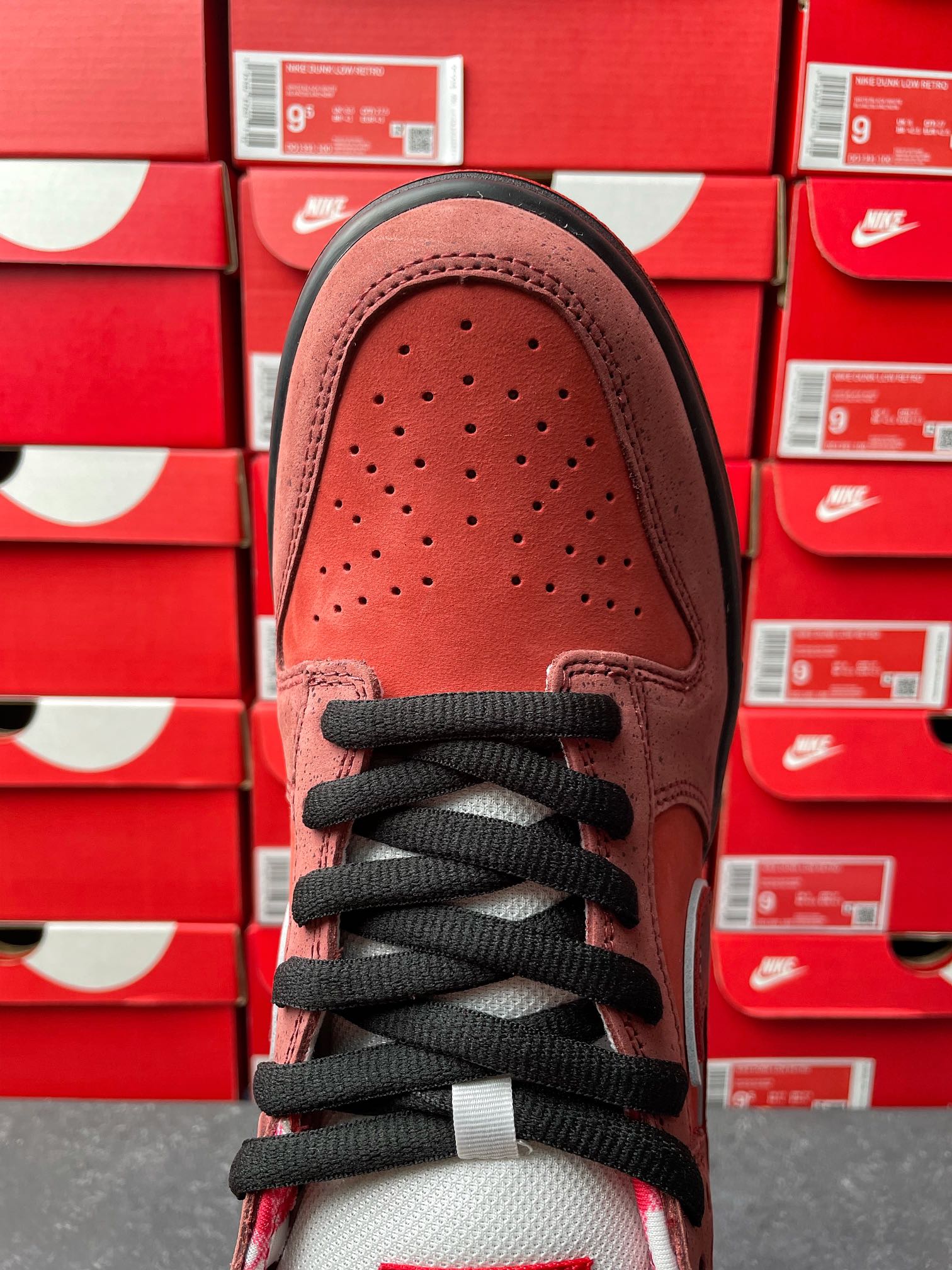 S2 Batch-Concepts x NK SB Dunk Low "Red Lobster"