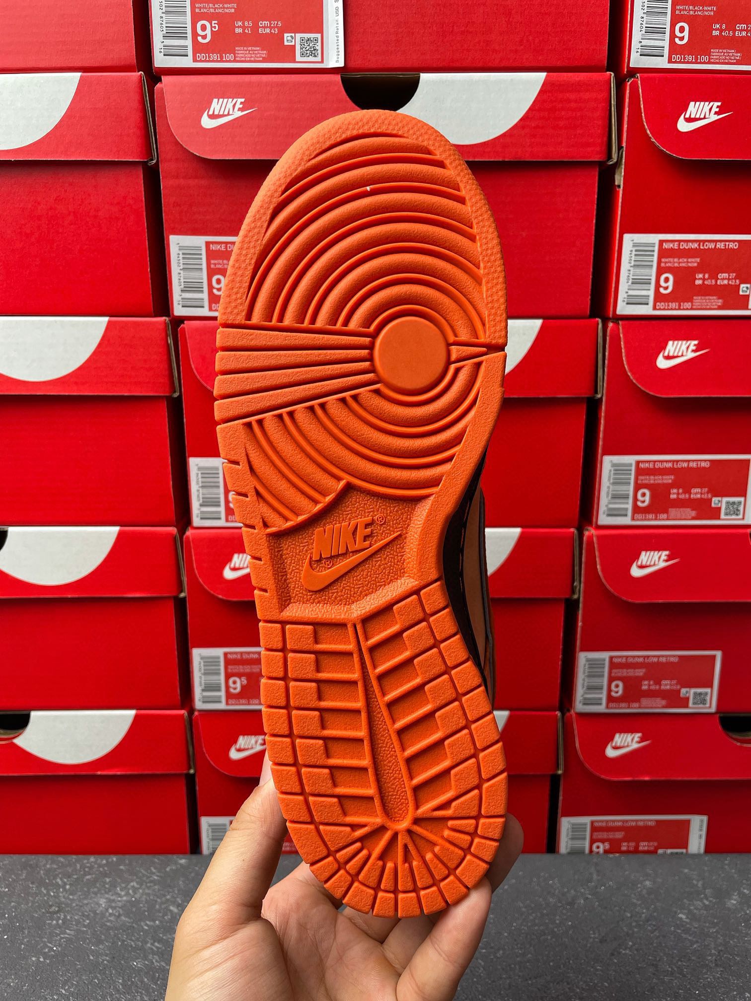 S2 Batch-Concepts x NK SB Dunk Low "Orange Lobster"