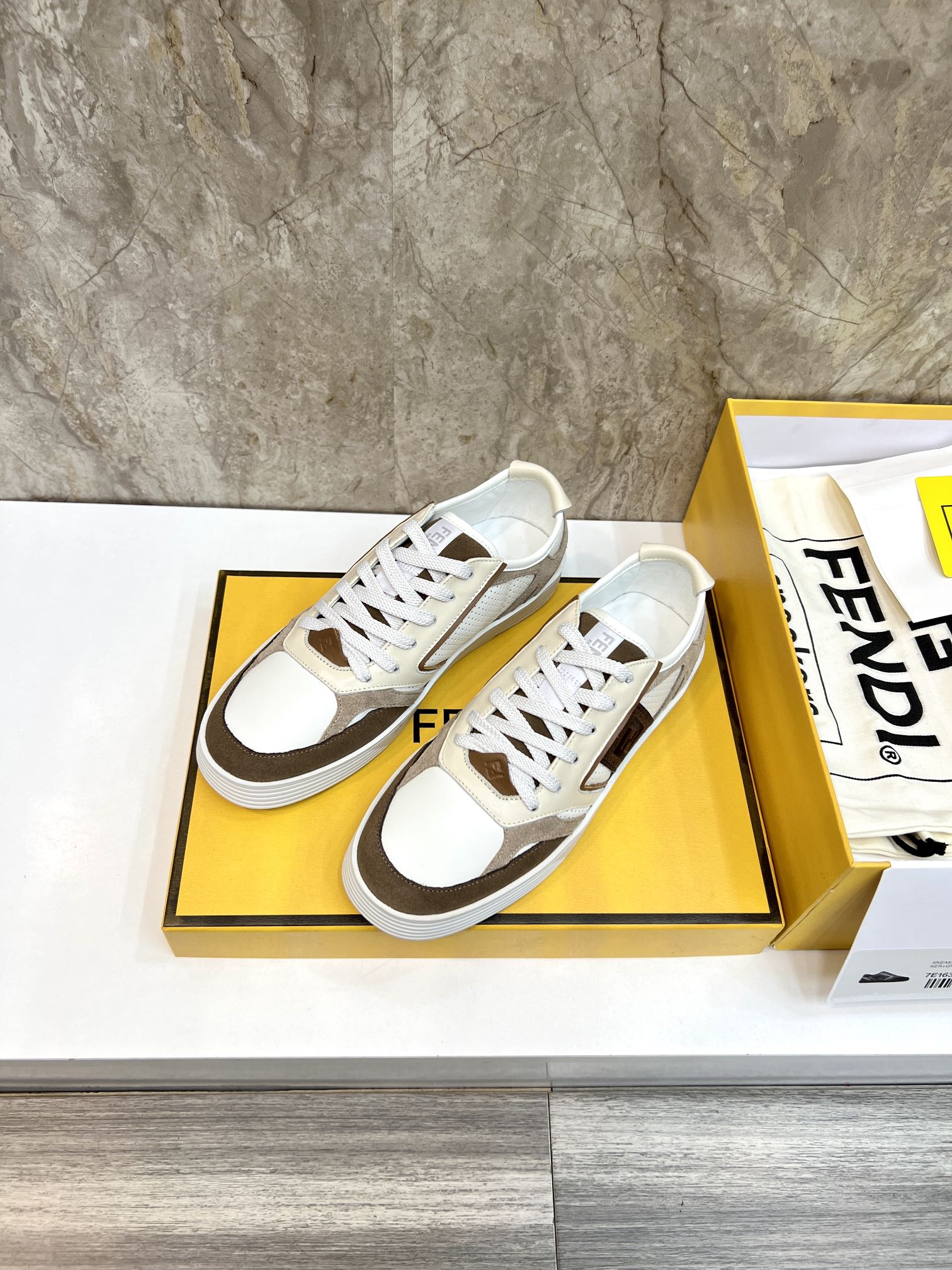 LuxluxHouse Best Quality Shoes Fendi