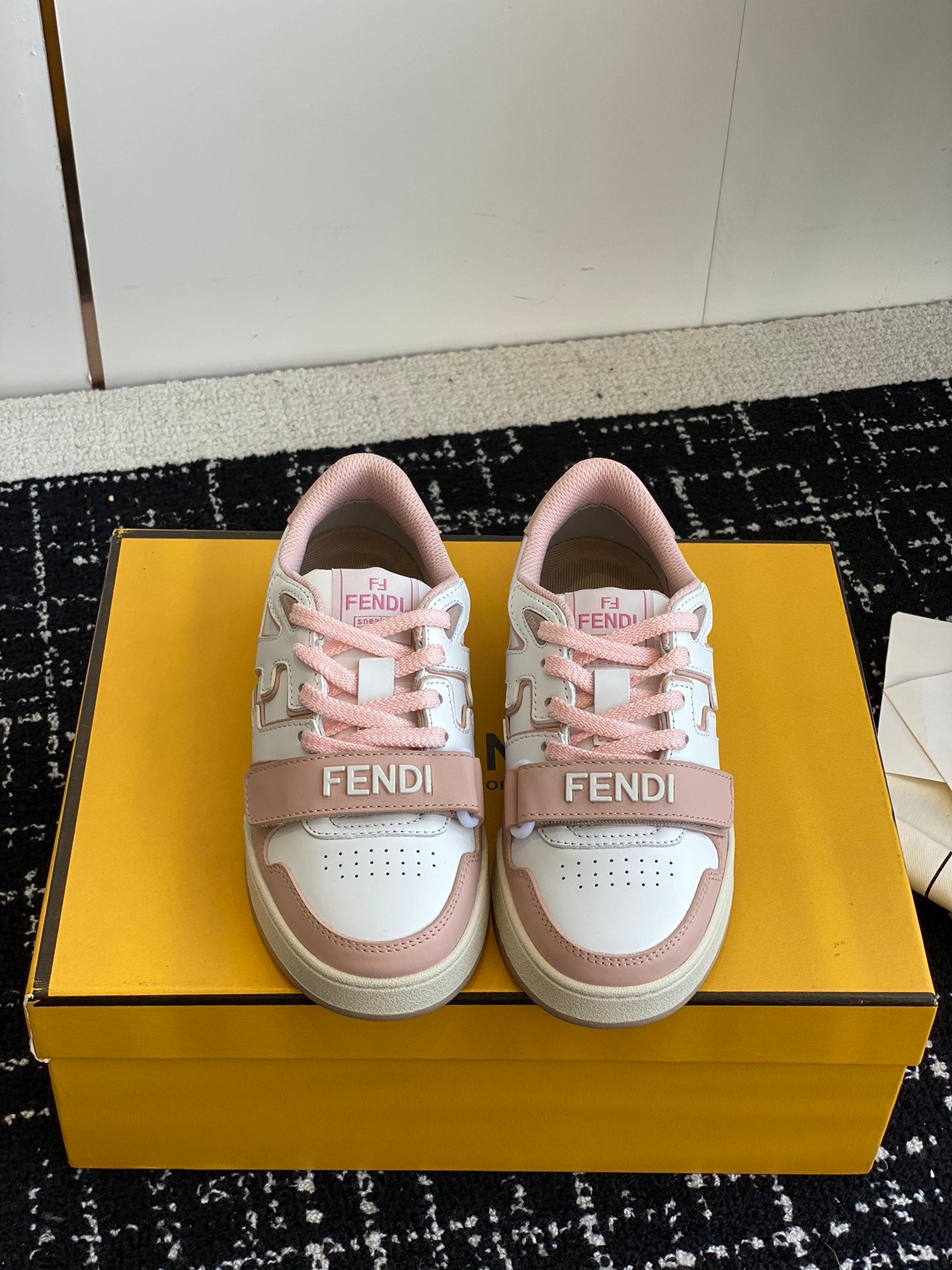 LuxluxHouse Best Quality Shoes Fendi