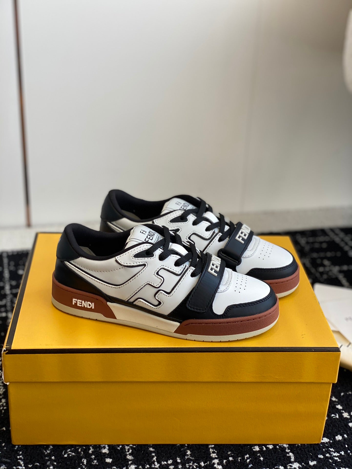LuxluxHouse Best Quality Shoes Fendi