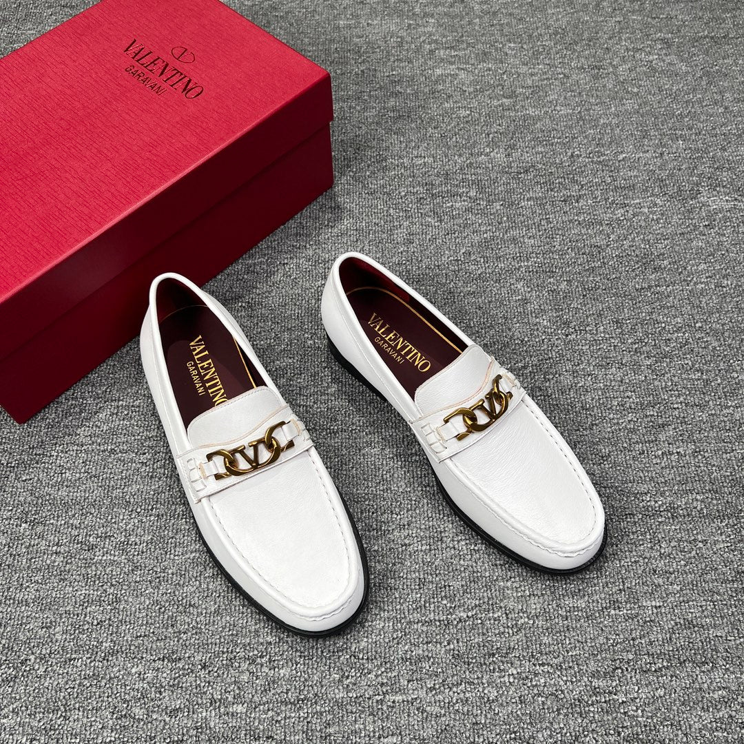 LuxluxHouse Best Quality Shoes Valentino