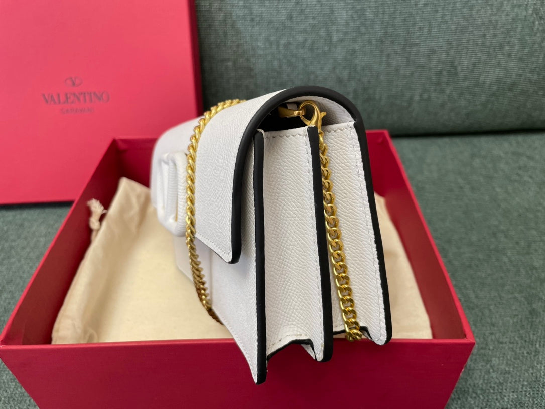 LuxluxHouse Best Quality Bags Valentino Women
