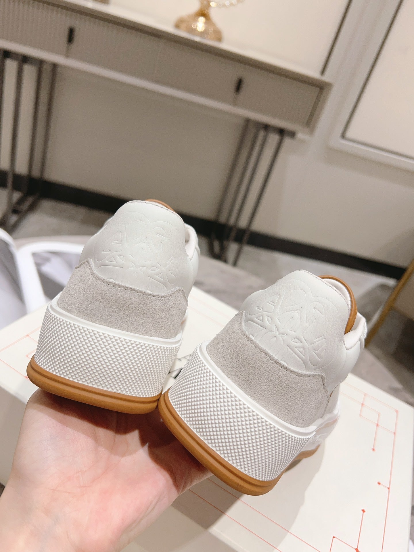 LuxluxHouse Best Quality Shoes Alexander McQueen