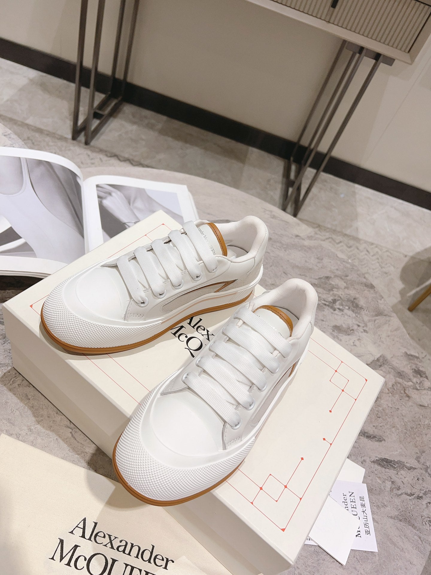 LuxluxHouse Best Quality Shoes Alexander McQueen