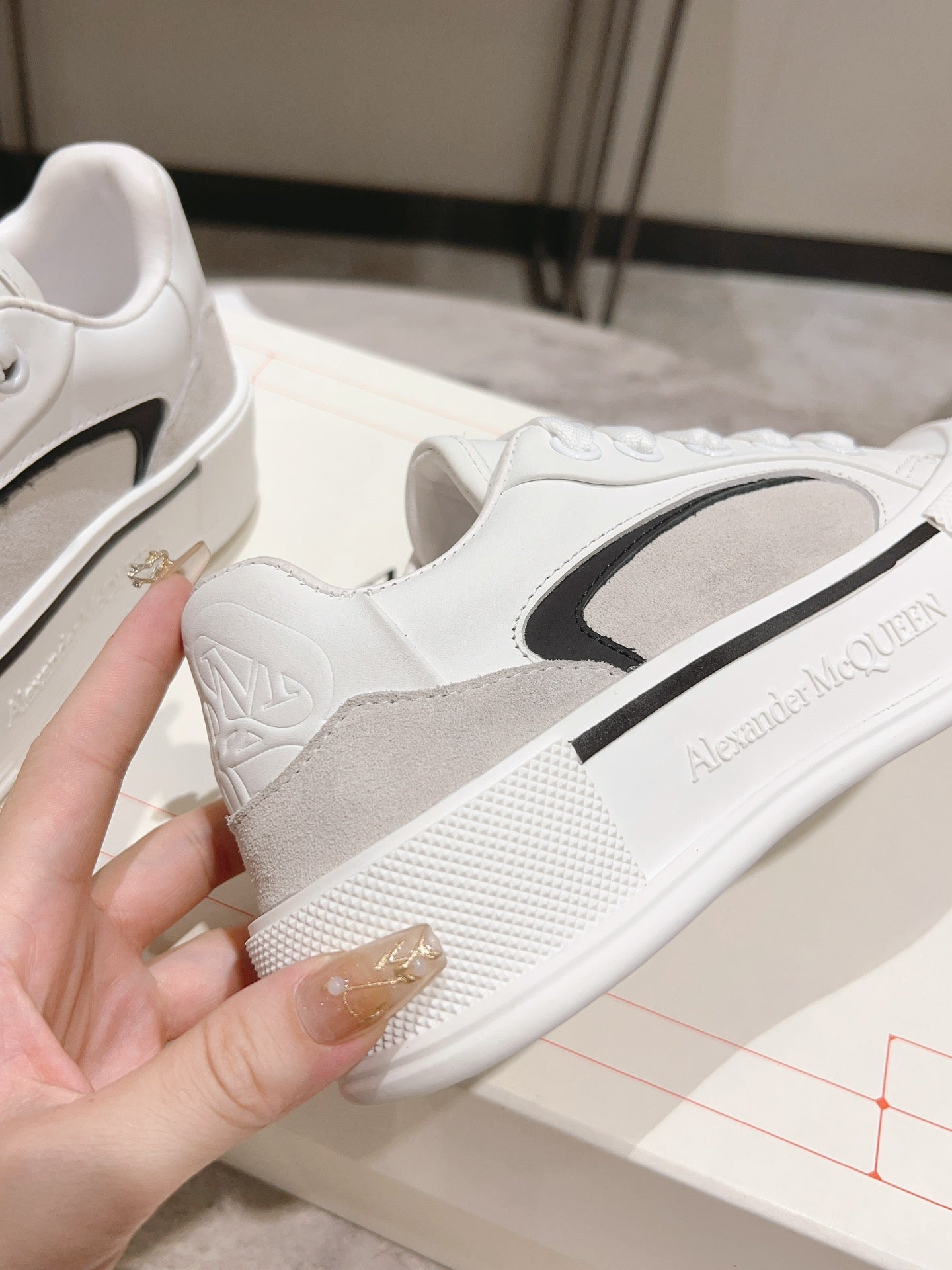 LuxluxHouse Best Quality Shoes Alexander McQueen