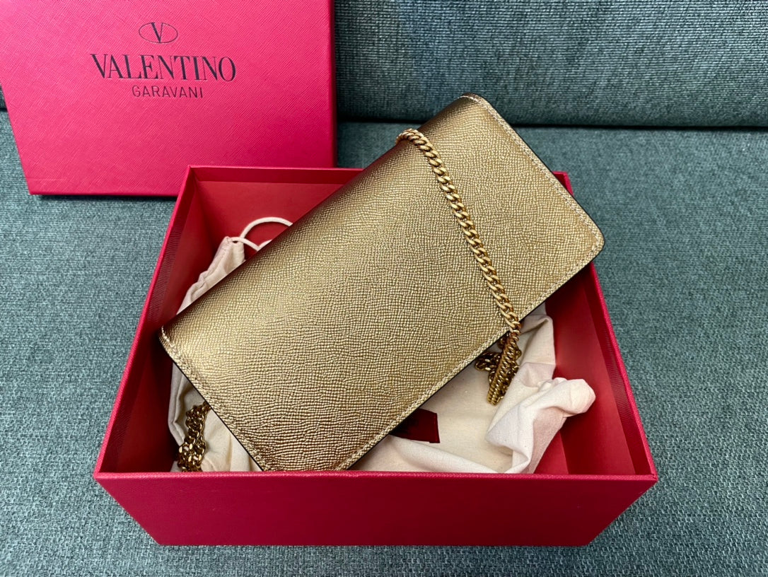 LuxluxHouse Best Quality Bags Valentino Women