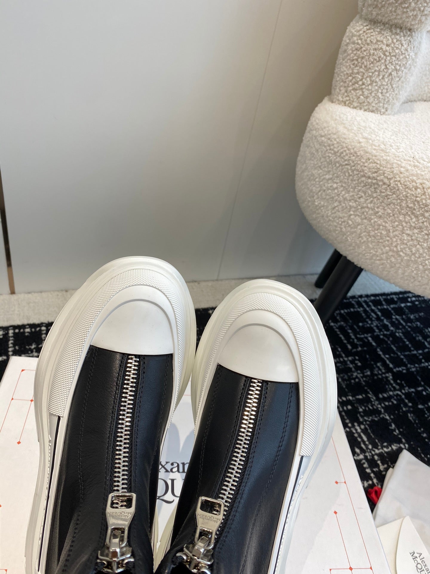 LuxluxHouse Best Quality Shoes Alexander McQueen