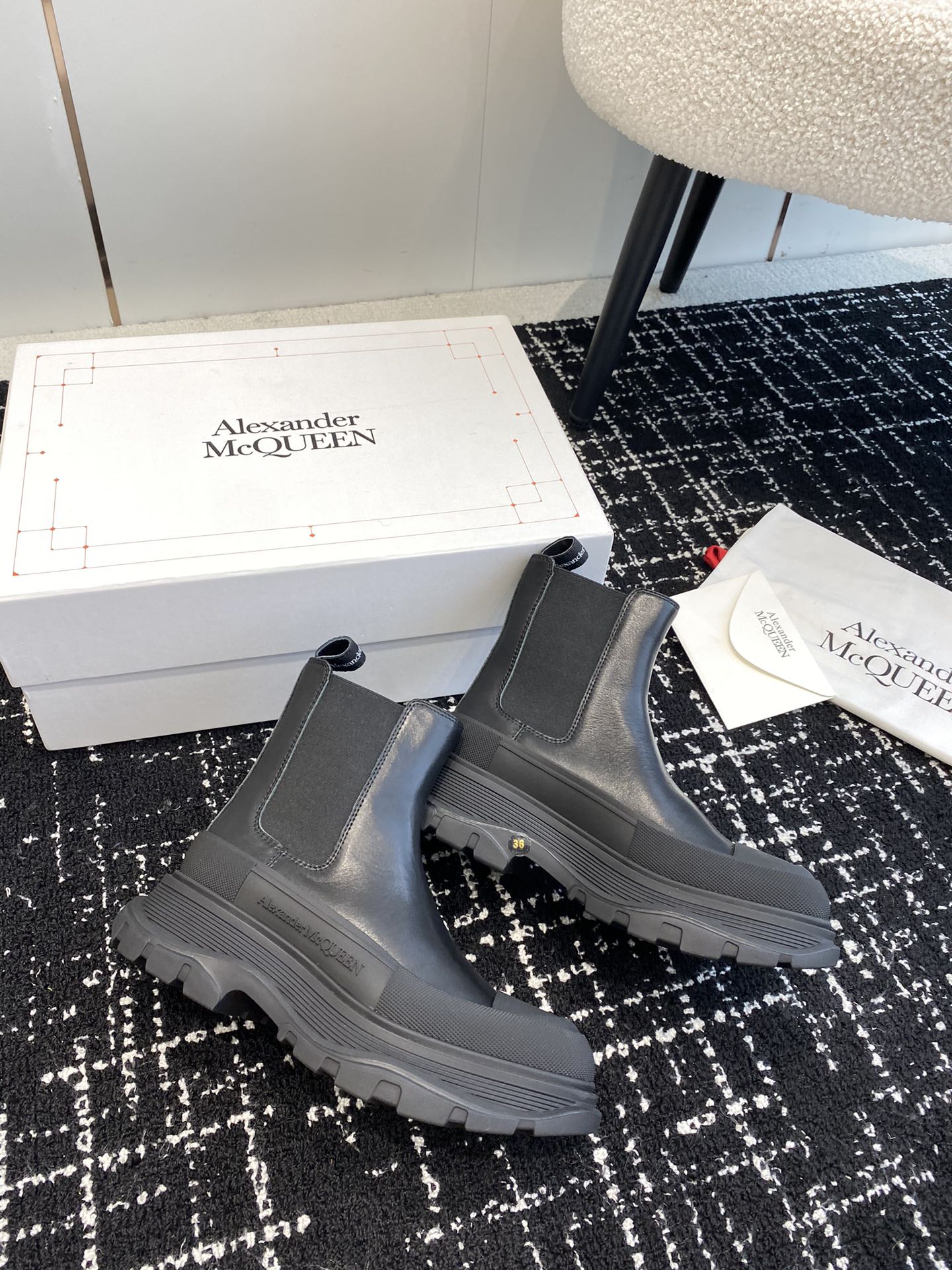 LuxluxHouse Best Quality Shoes Alexander McQueen