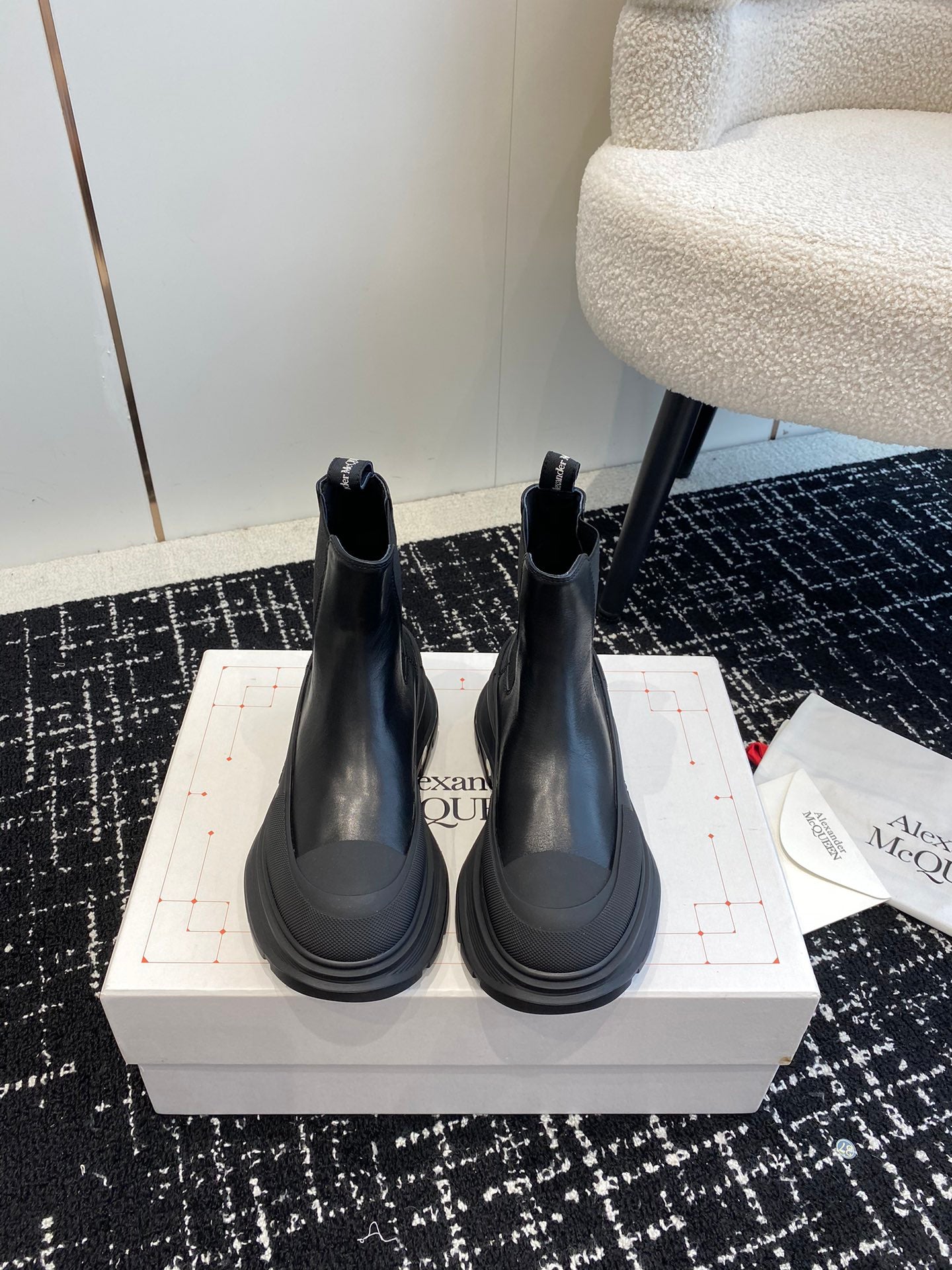 LuxluxHouse Best Quality Shoes Alexander McQueen