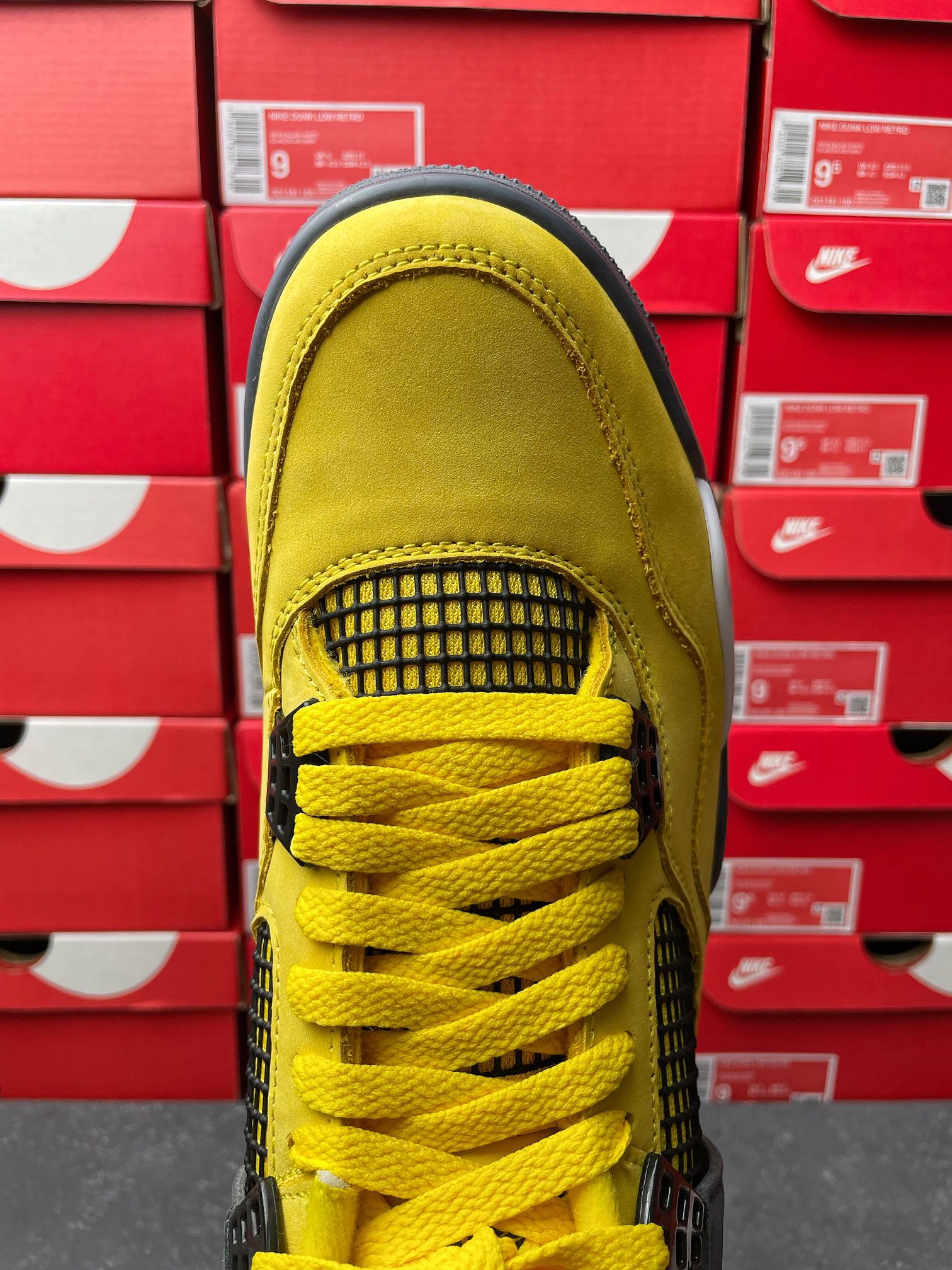 GX Batch-Air Joredan 4 “Tour Yellow”