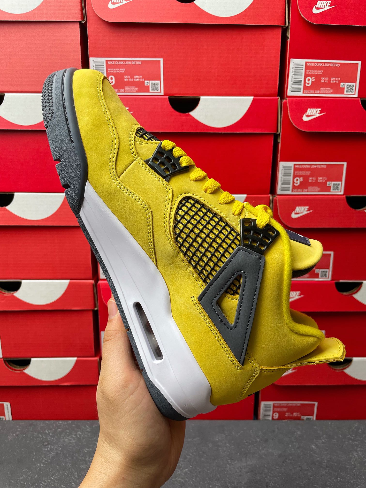 GX Batch-Air Joredan 4 “Tour Yellow”