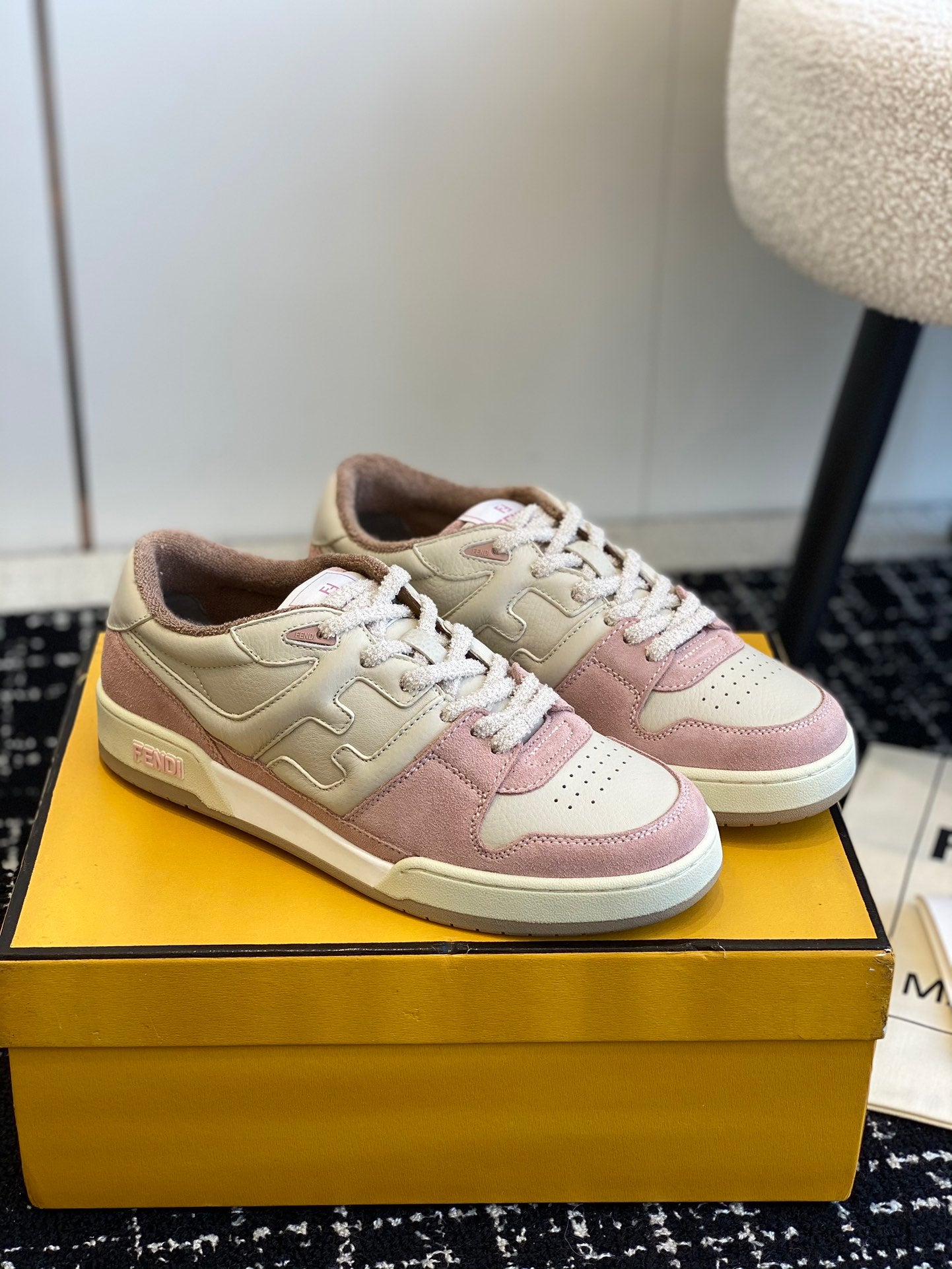 LuxluxHouse Best Quality Shoes Fendi