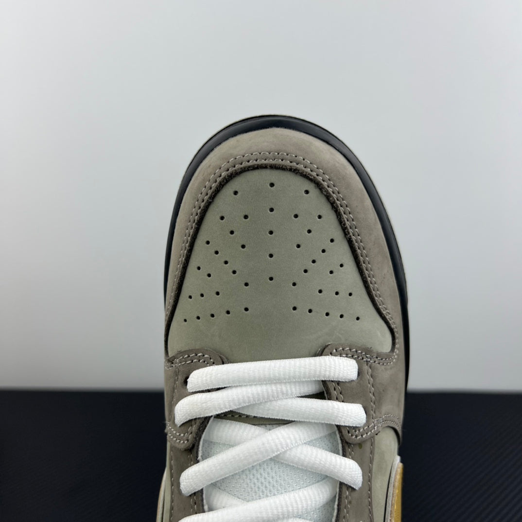 AY Batch-Concepts x NK SB Dunk Low "Grey Lobster"