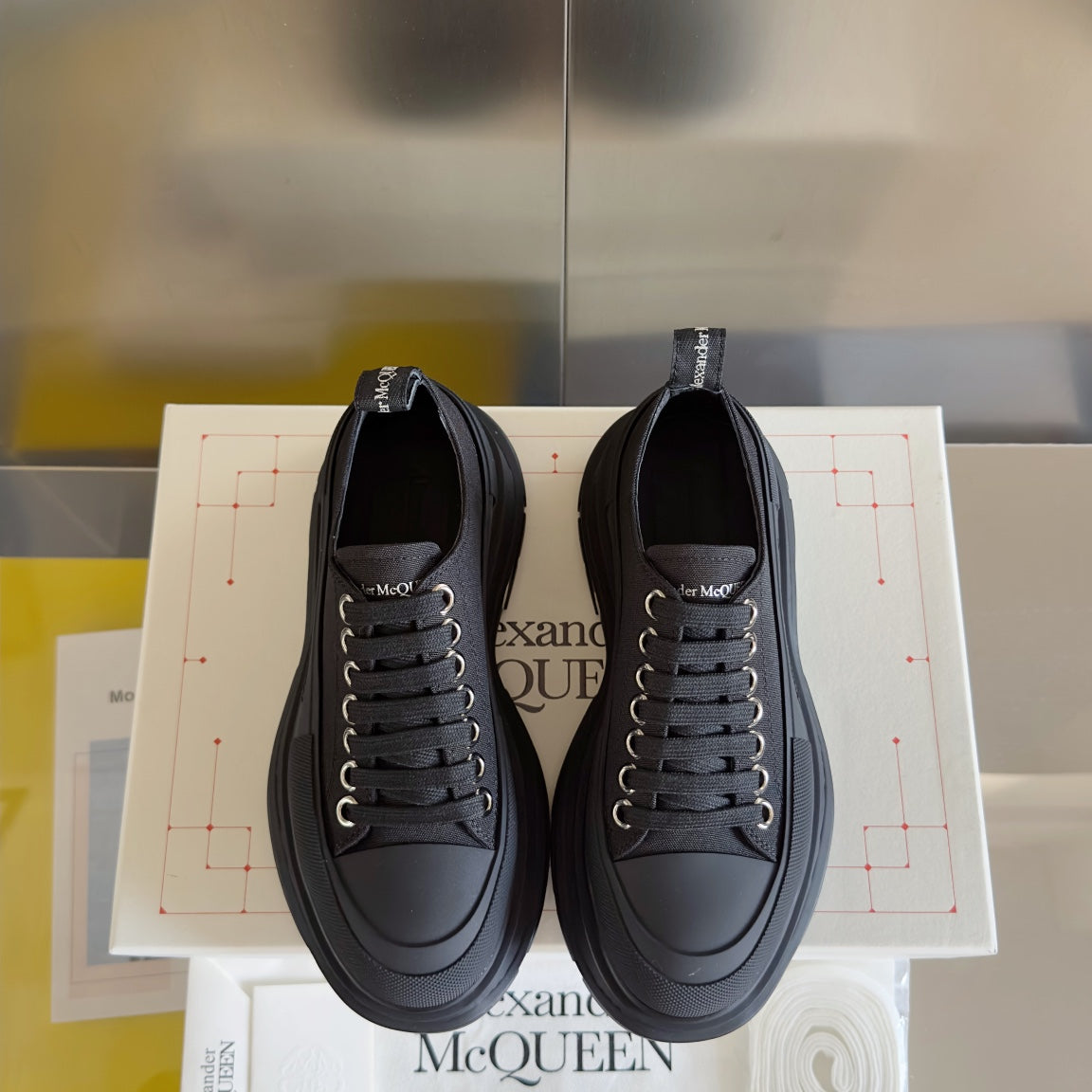 LuxluxHouse Best Quality Shoes Alexander McQueen