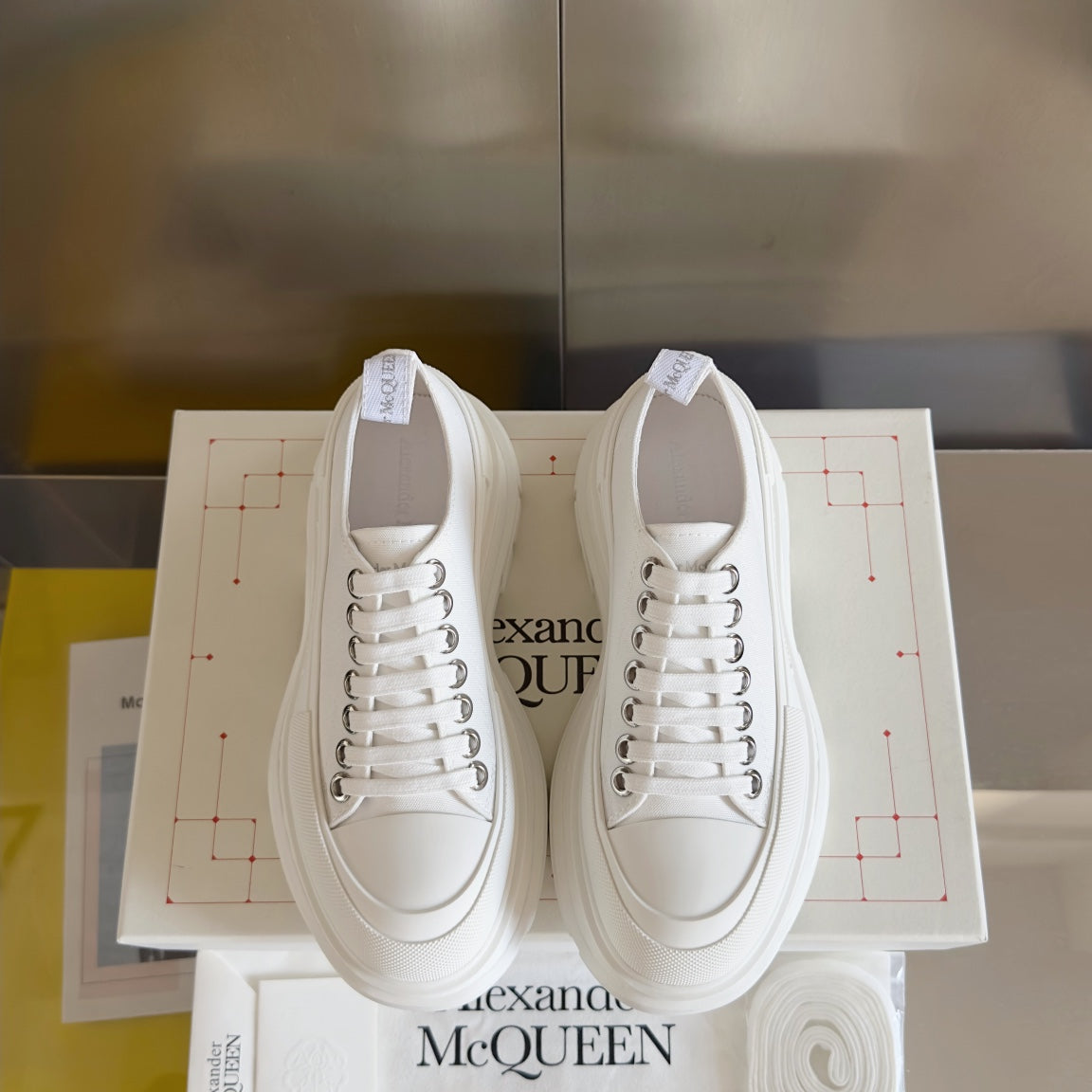 LuxluxHouse Best Quality Shoes Alexander McQueen