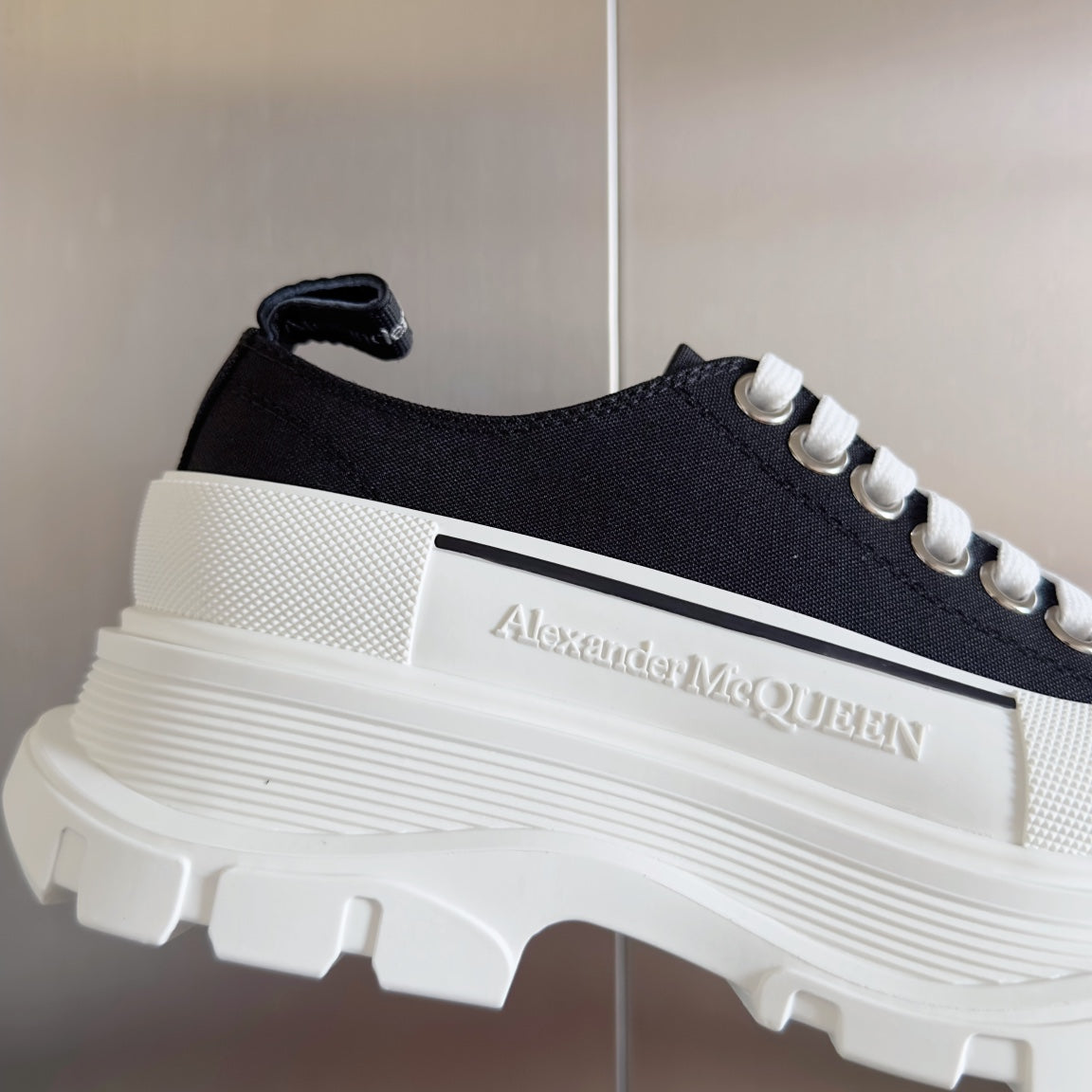 LuxluxHouse Best Quality Shoes Alexander McQueen