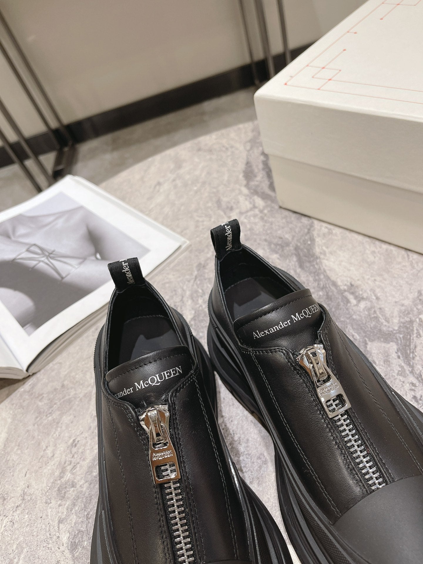 LuxluxHouse Best Quality Shoes Alexander McQueen