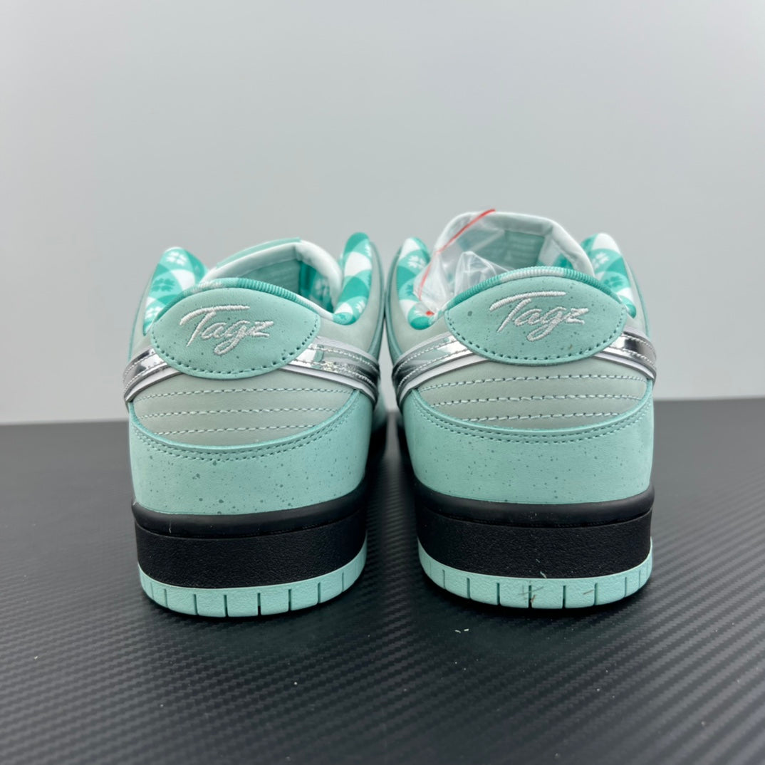 AY Batch-Concepts x NK SB Dunk Low "Tiffany Lobster"