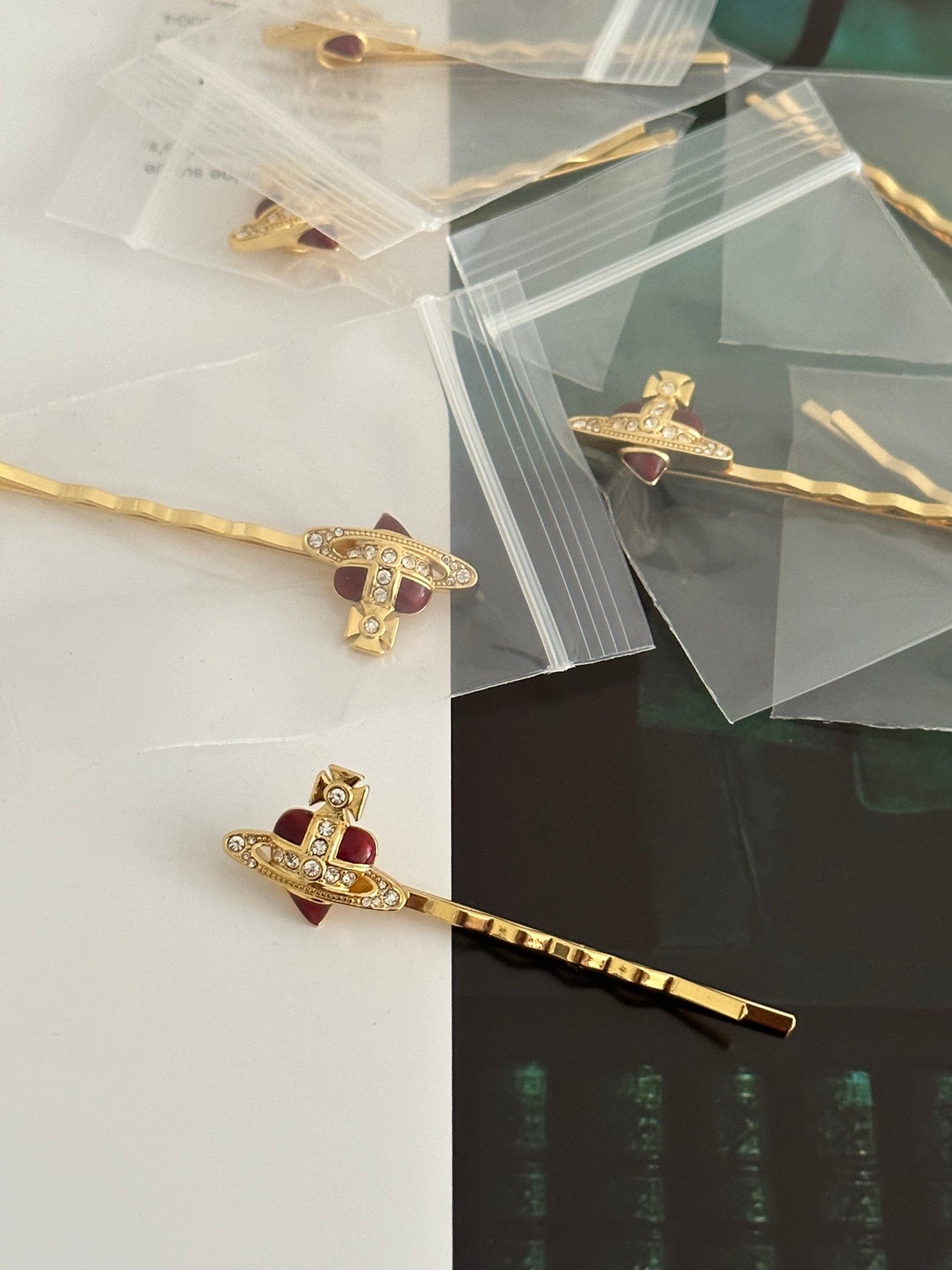 LuxluxHouse Low Price And High Quality Accessories Vivienne Westwood