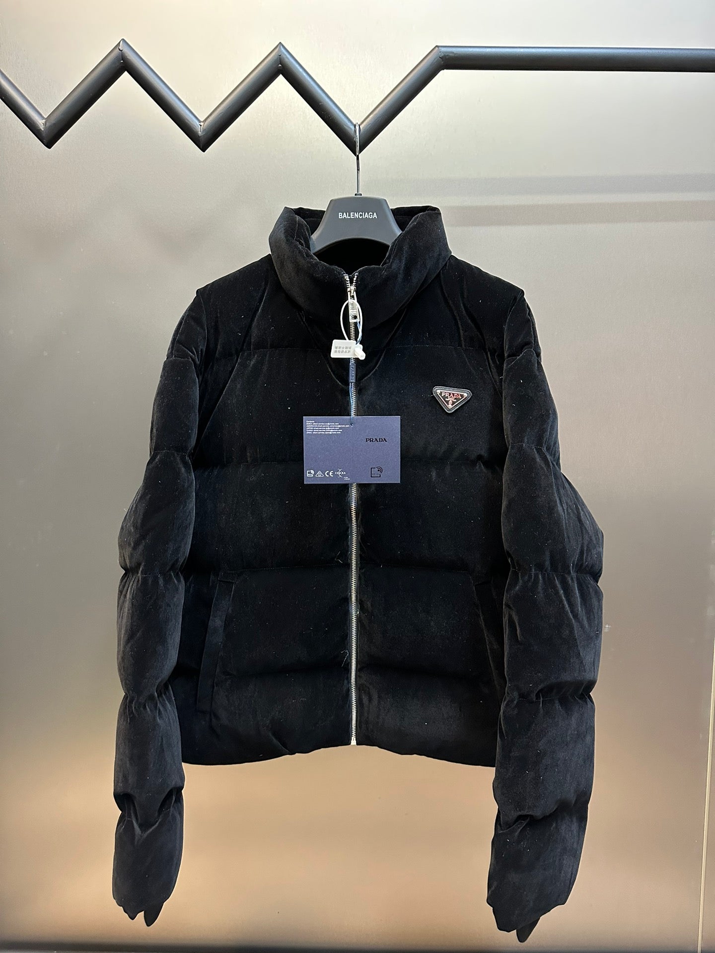 LuxluxHouse Prada Coats & Jackets NO.1