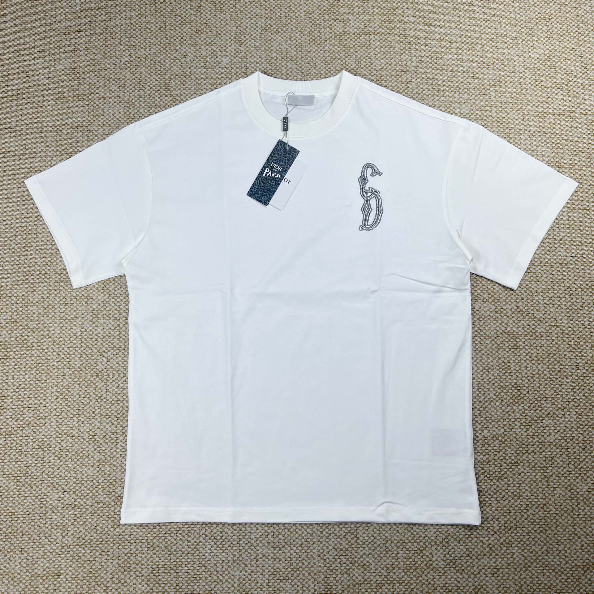 LuxluxHouse Dior T-shirt NO.4